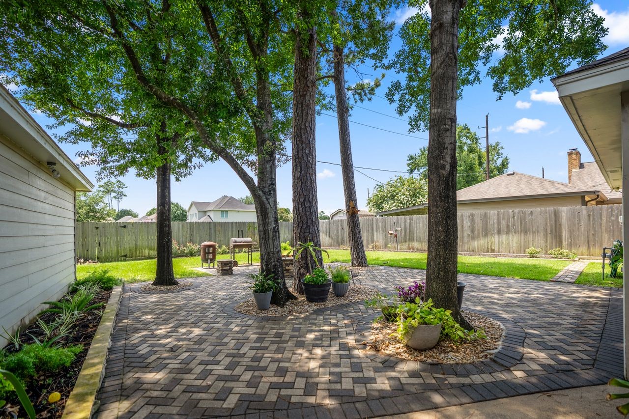 15711 Downford Drive Property Photo 4