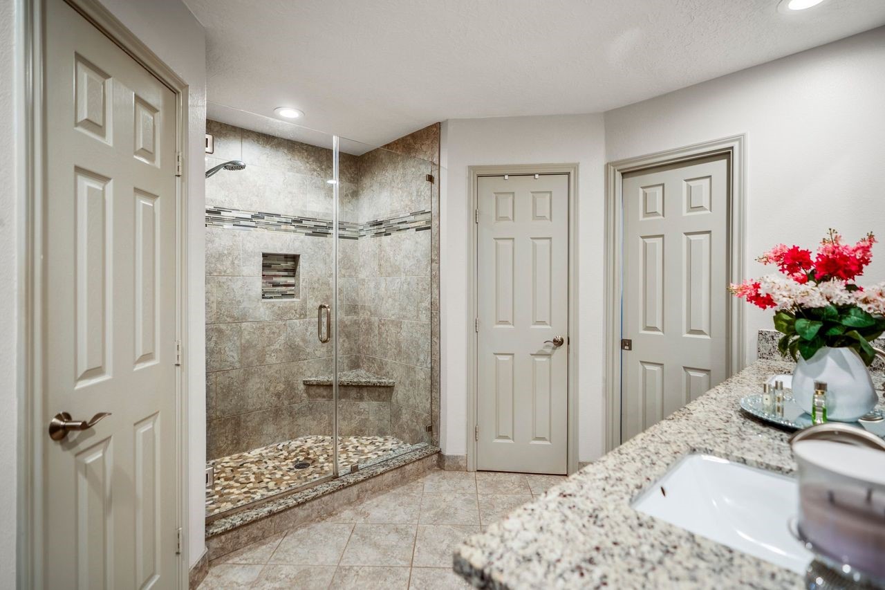 15711 Downford Drive Property Photo 10