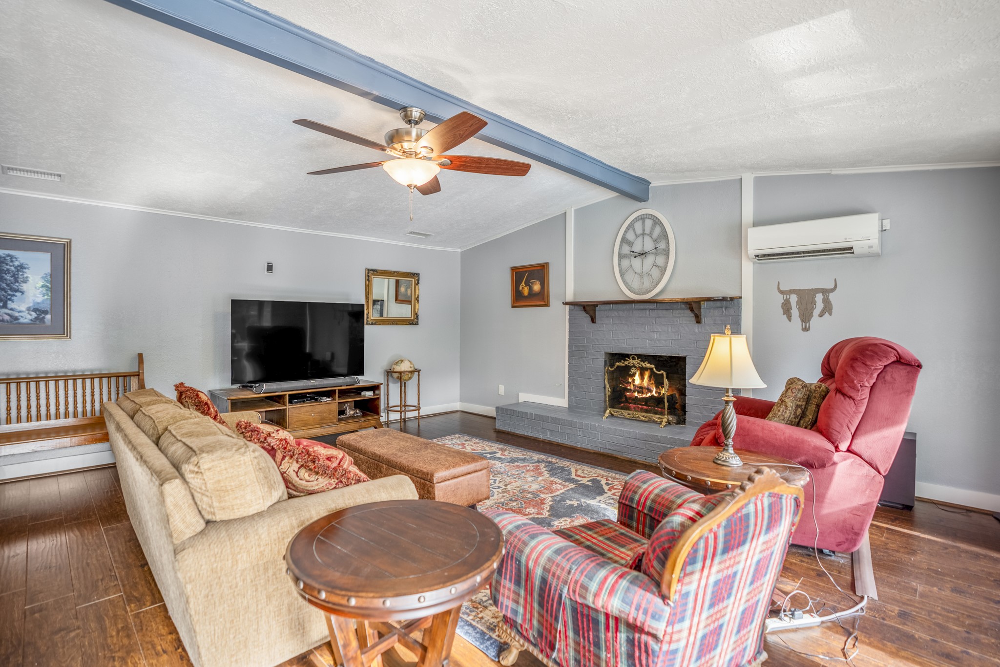 810 Aster Street Property Photo 8