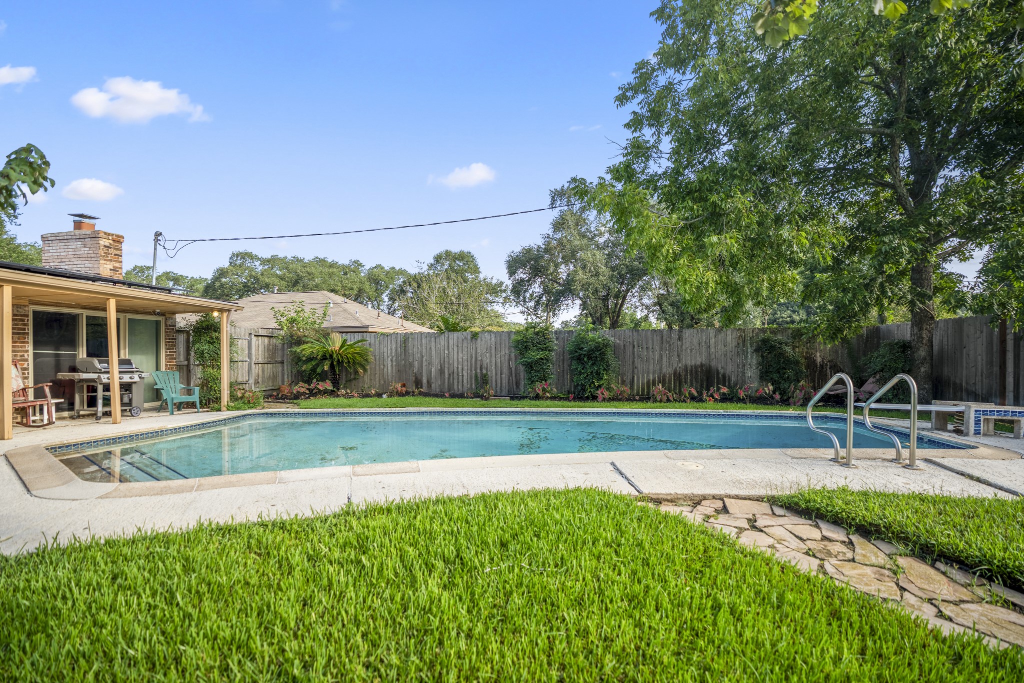 810 Aster Street Property Photo 27