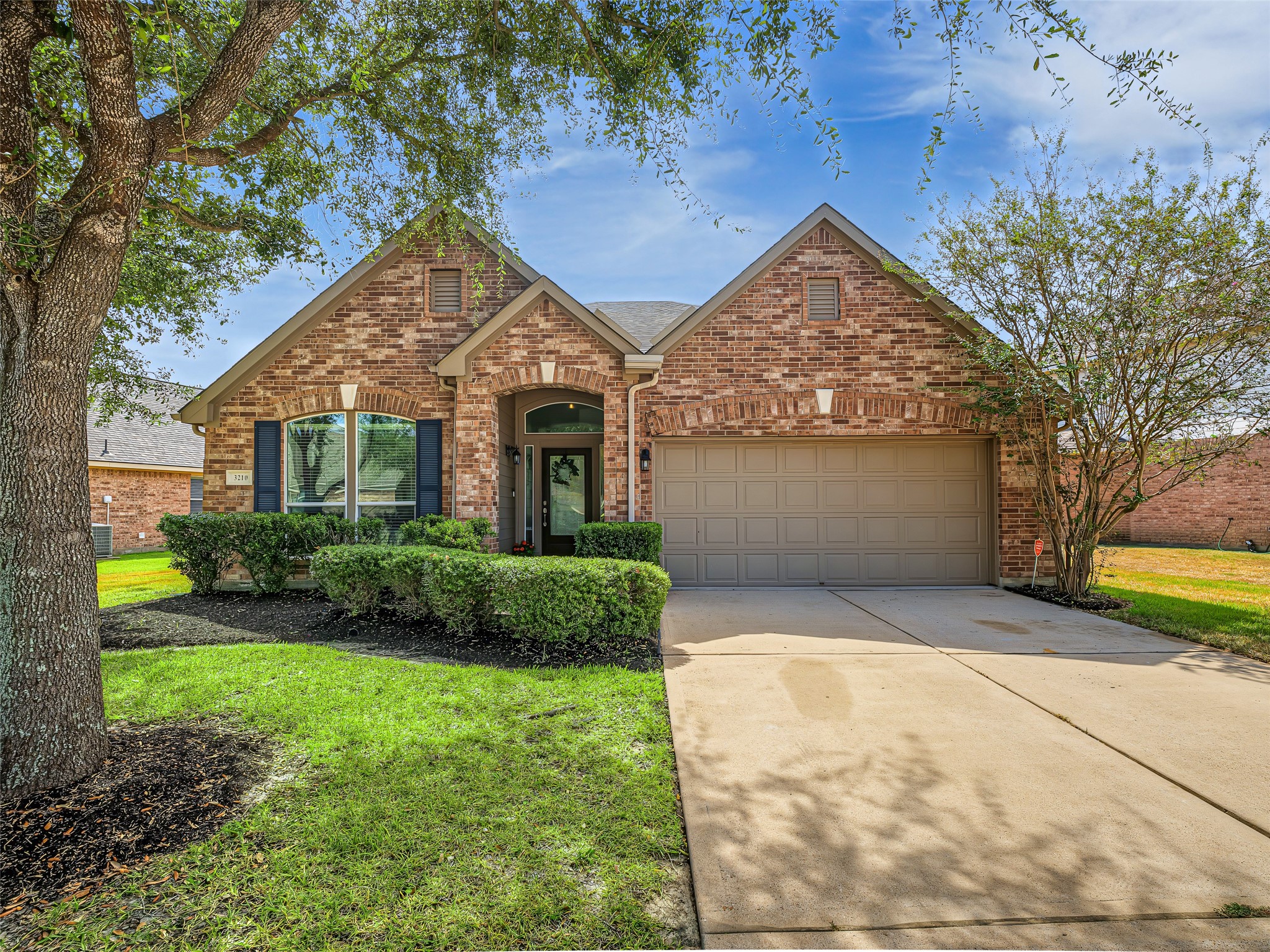 3210 Sabine Spring Lane Property Photo 1