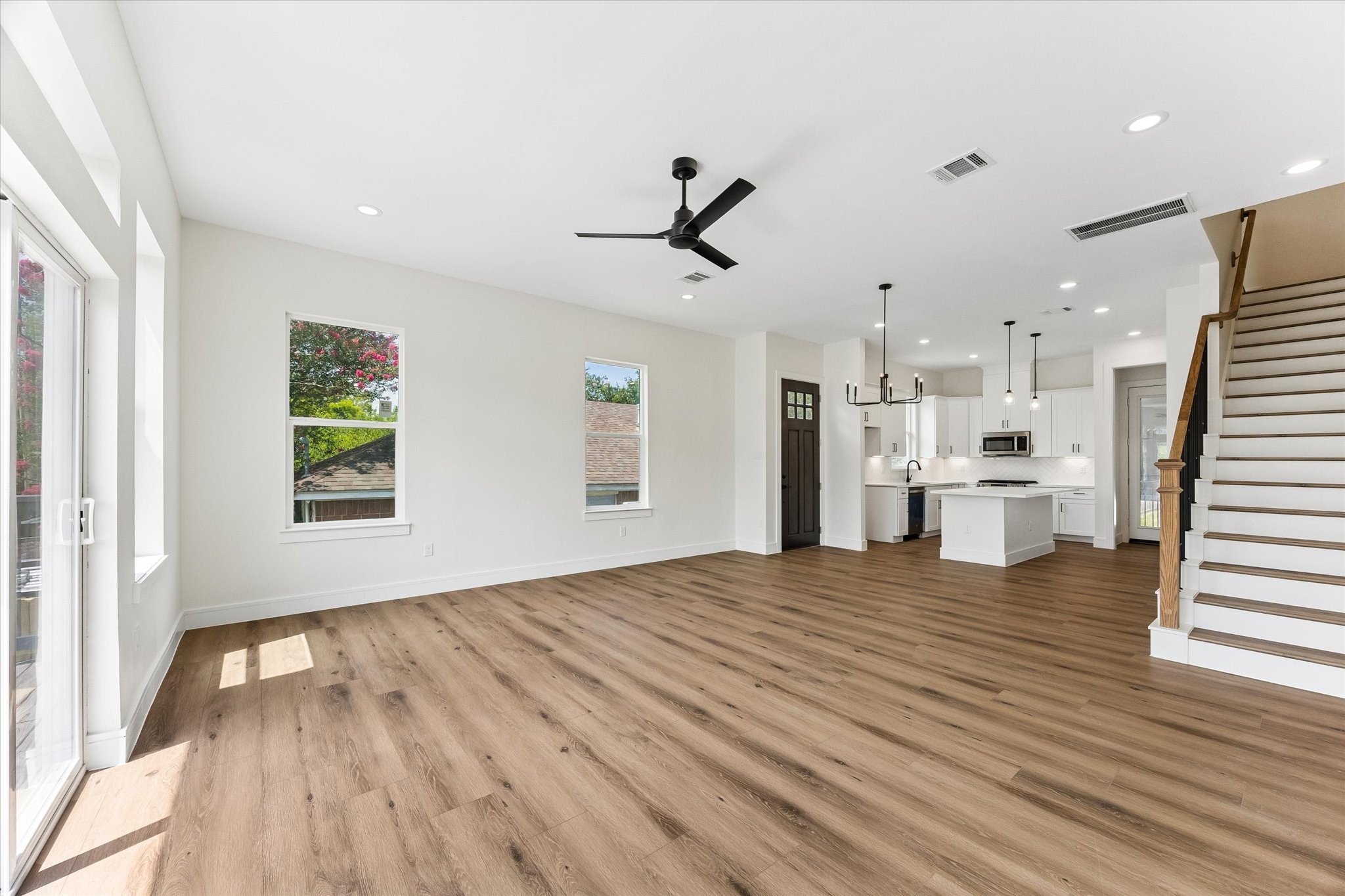 5106 Ricky Street Property Photo 5