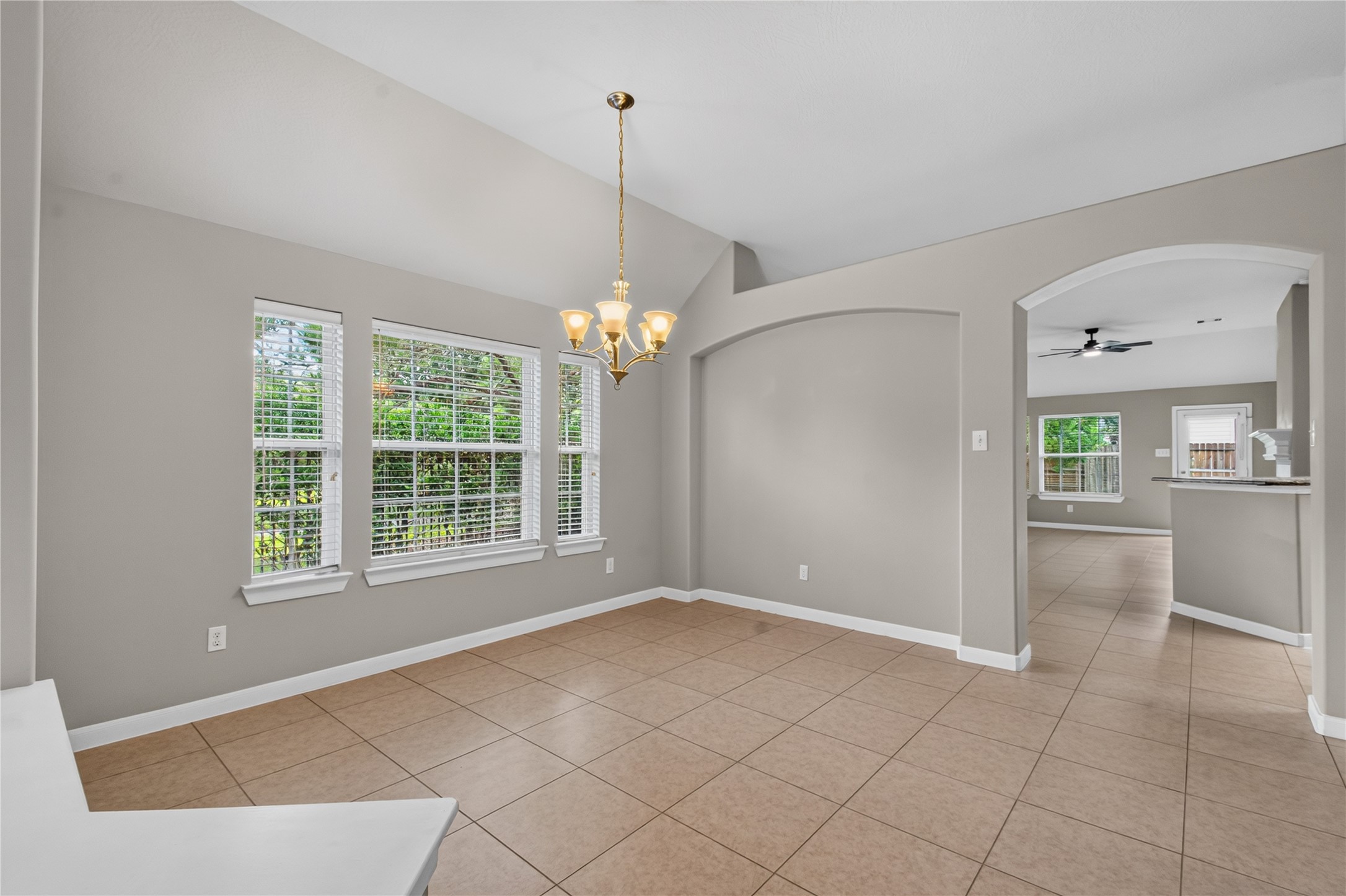 18154 Williams Elm Drive Property Photo 5