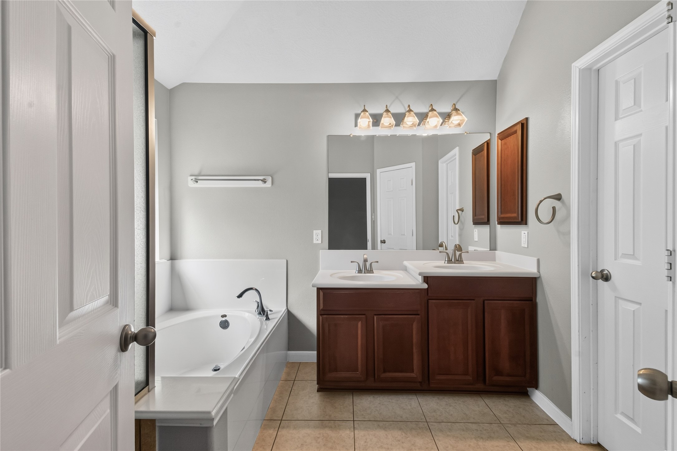 18154 Williams Elm Drive Property Photo 14