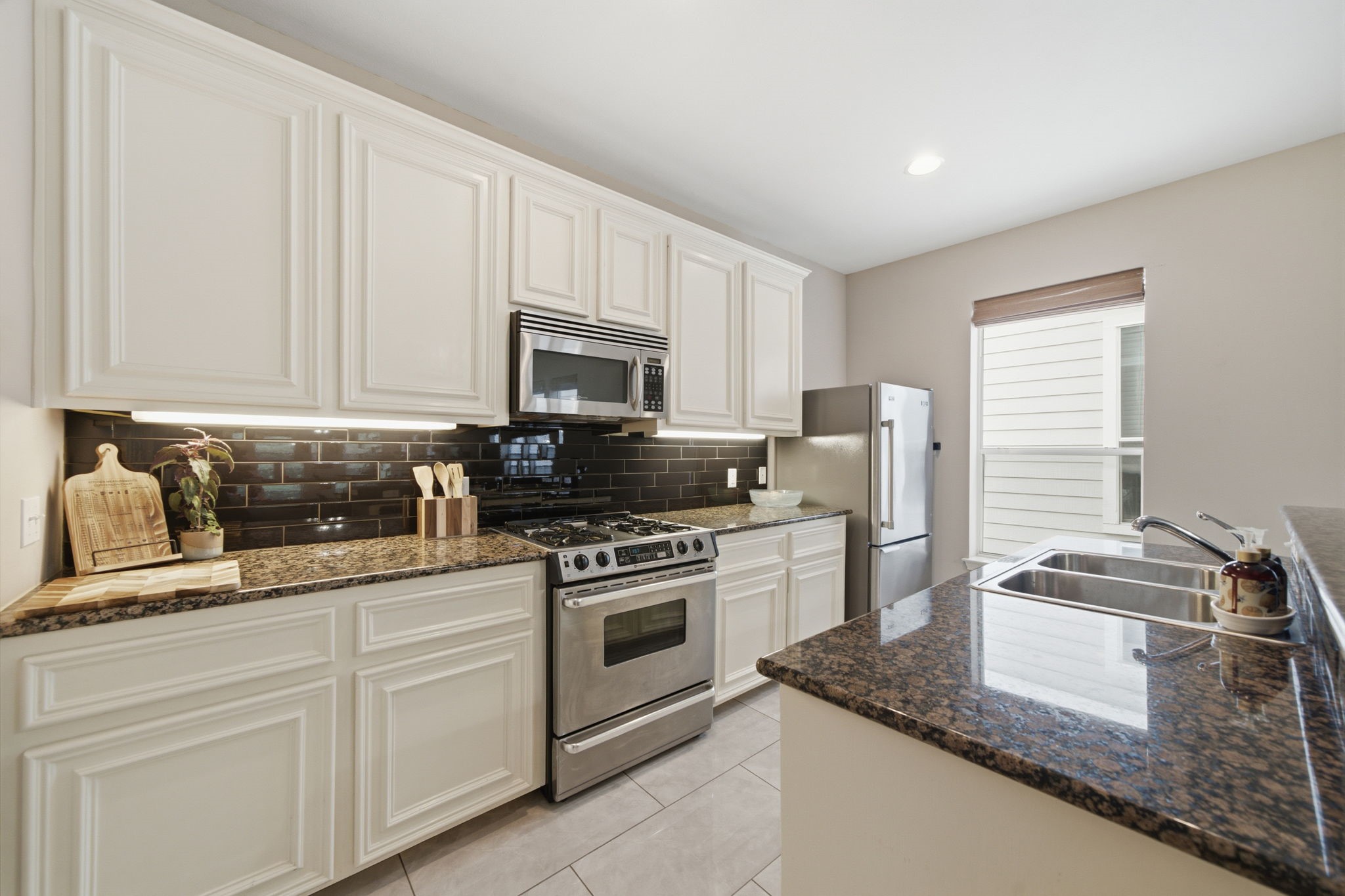 1716 Elgin Street Property Photo 3