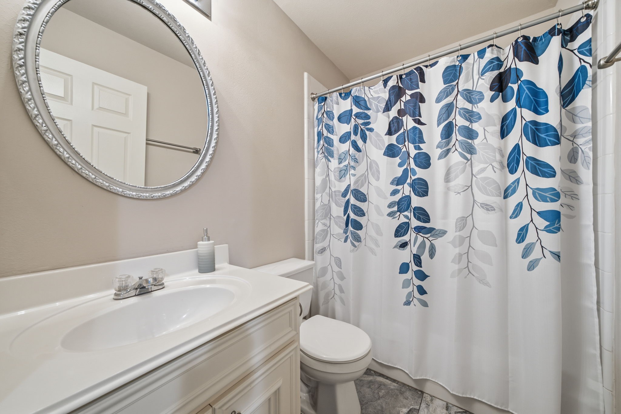 1716 Elgin Street Property Photo 7