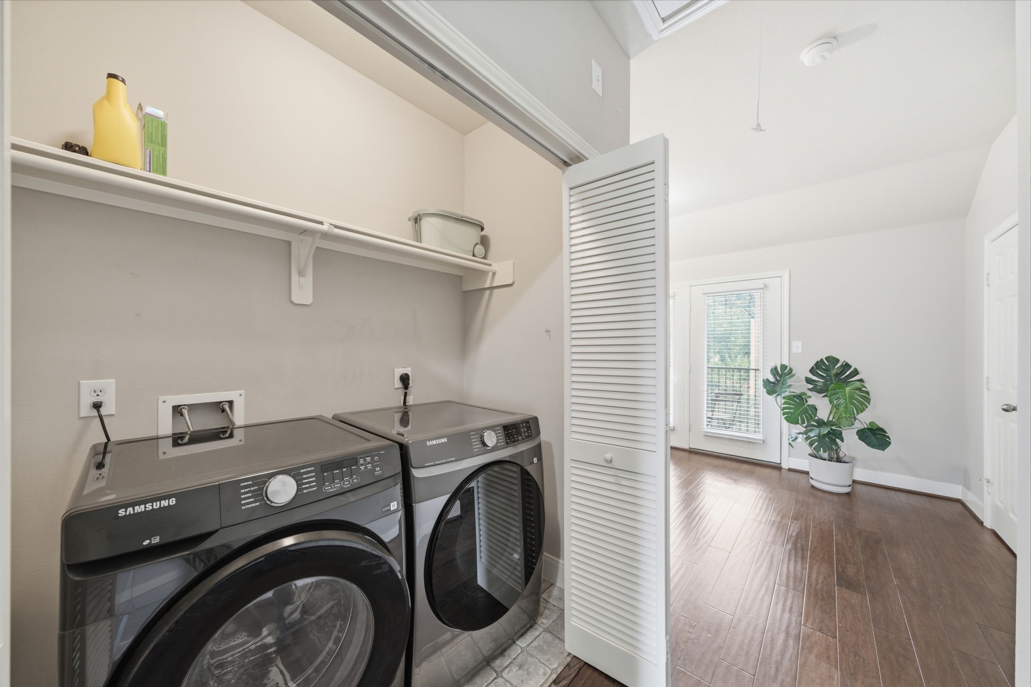 1716 Elgin Street Property Photo 31