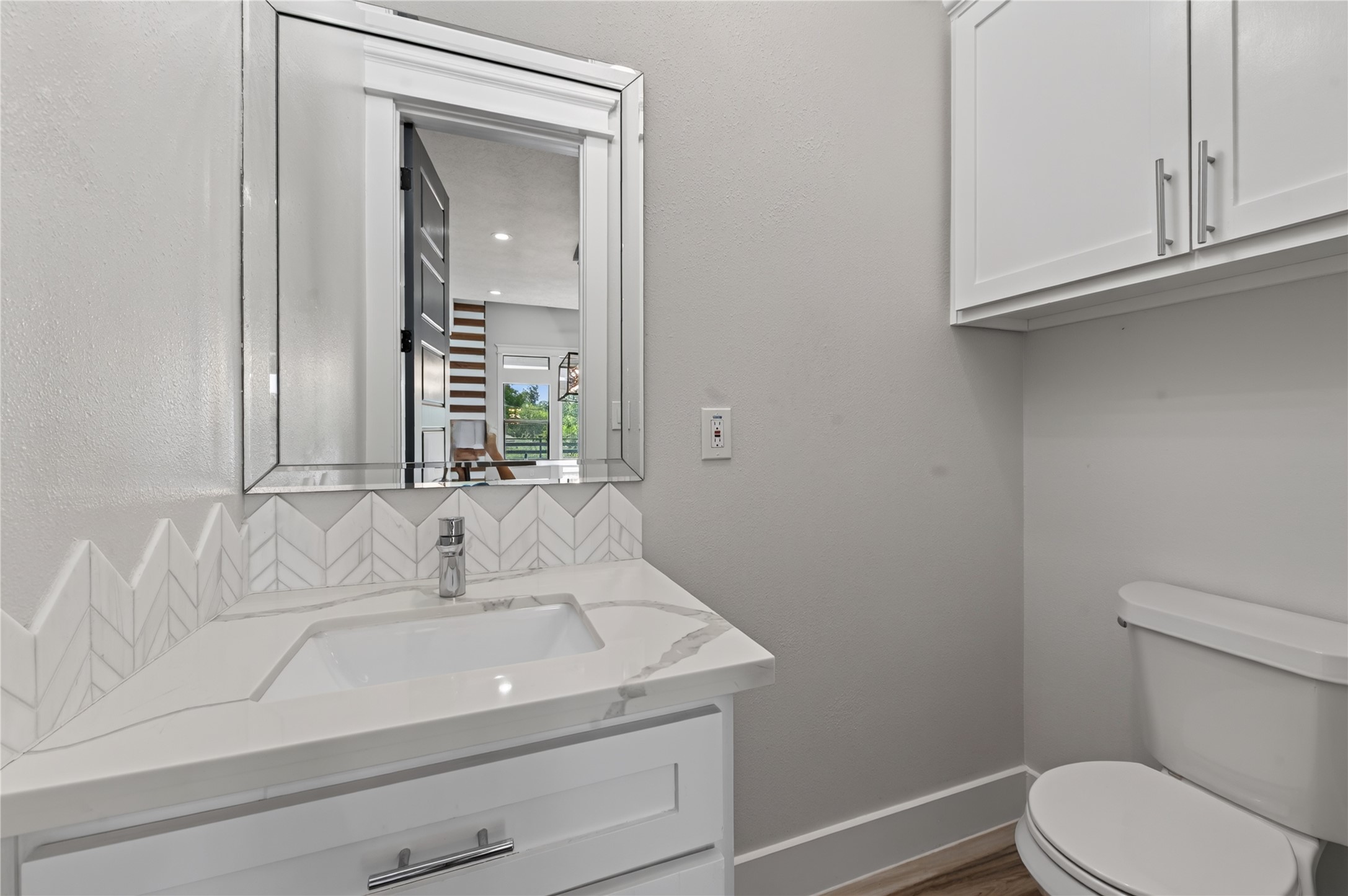 4041 Castor Street Property Photo 24
