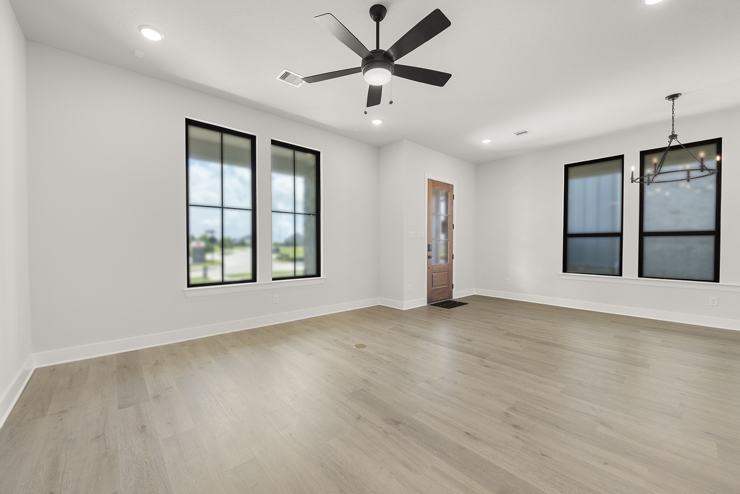 10810 Pioneer Point Property Photo 5