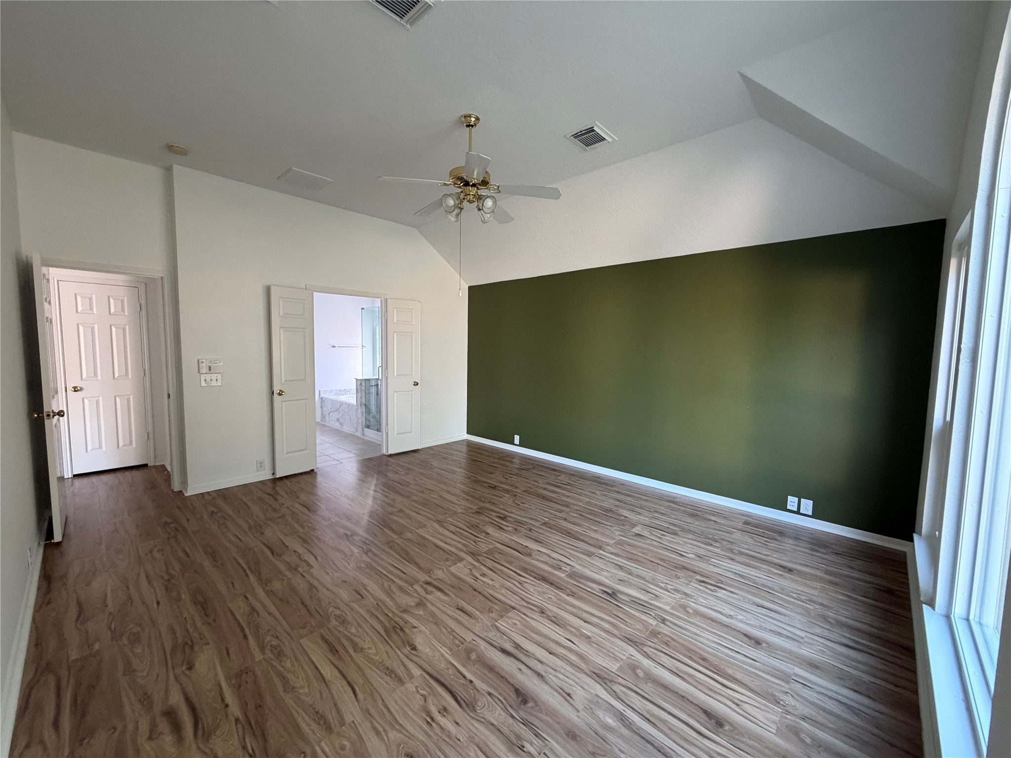 19026 Northcanyon Drive Property Photo 11