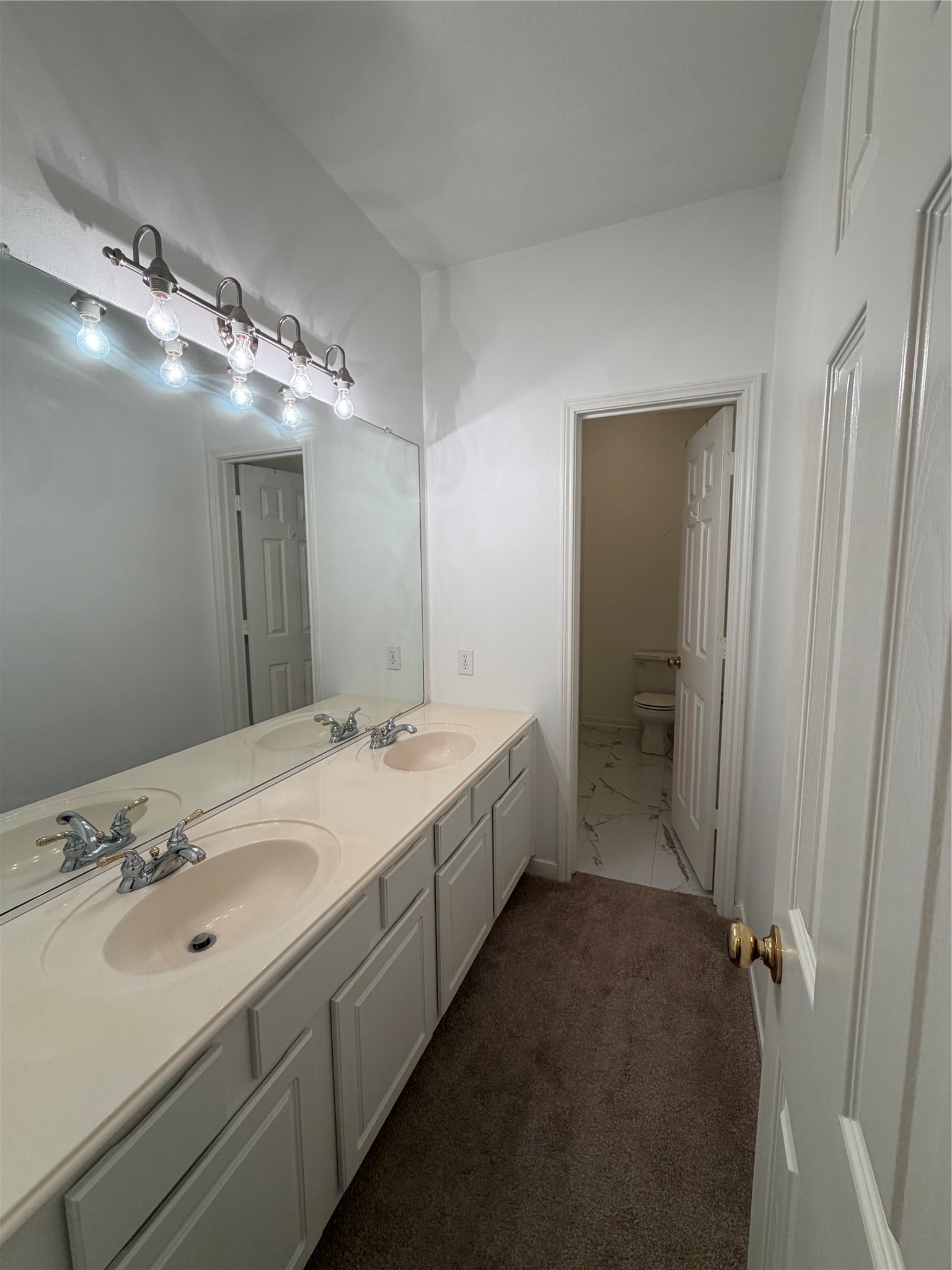 19026 Northcanyon Drive Property Photo 16
