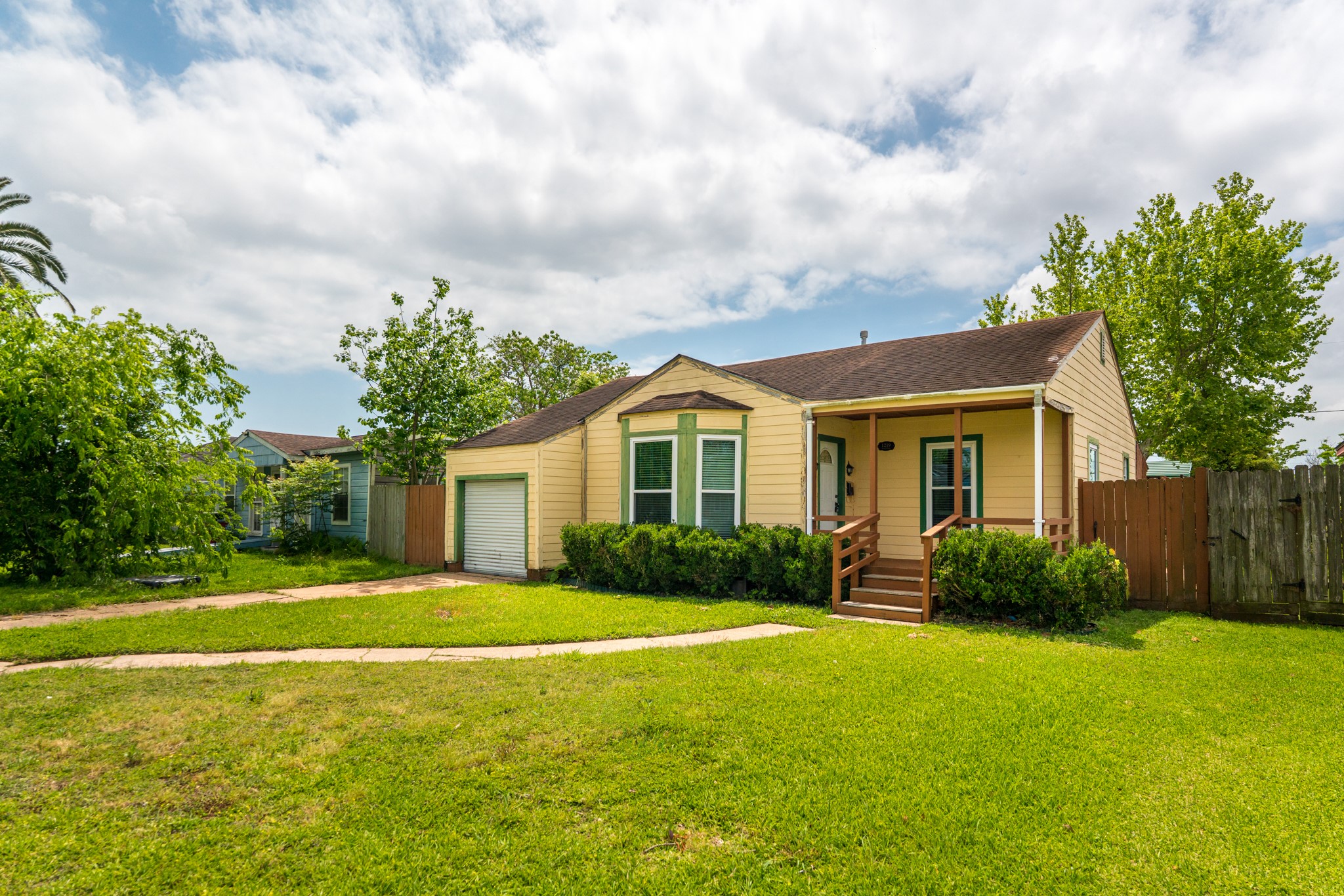 1219 W 6th Street Property Photo