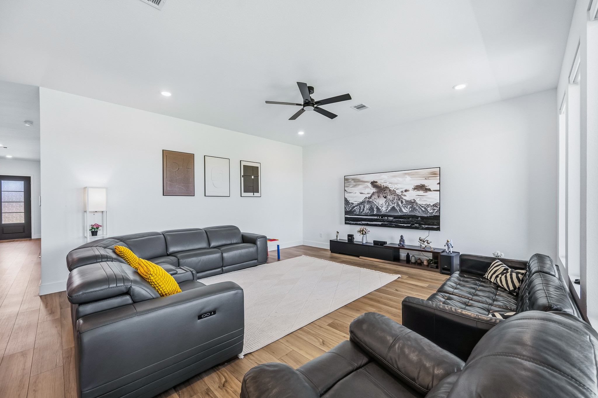 31051 Sun Valley Drive Property Photo 18