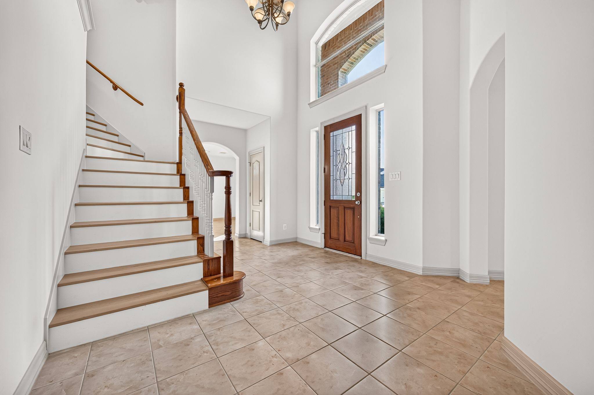 2227 Vinemead Court Property Photo 10