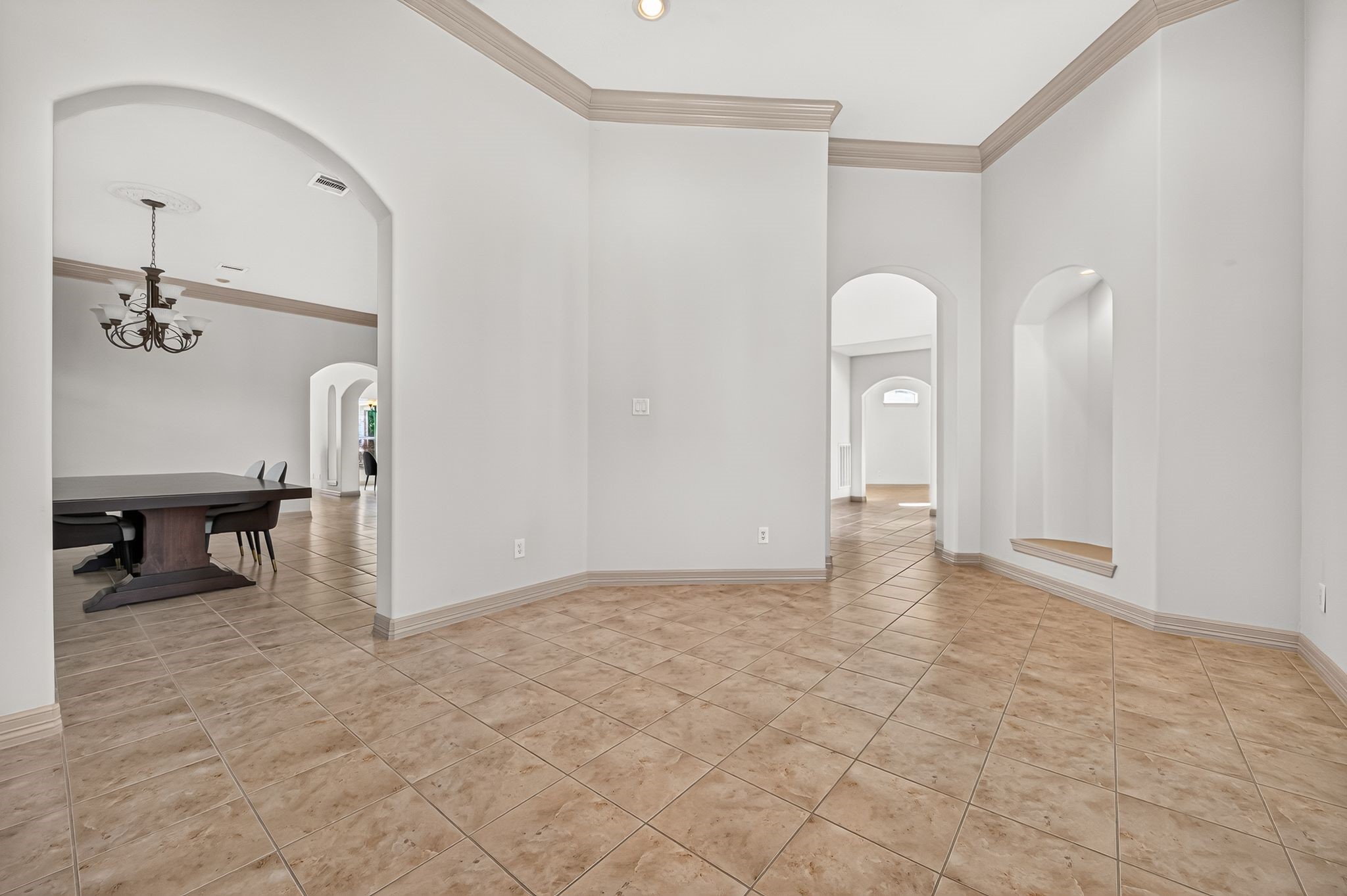 2227 Vinemead Court Property Photo 16