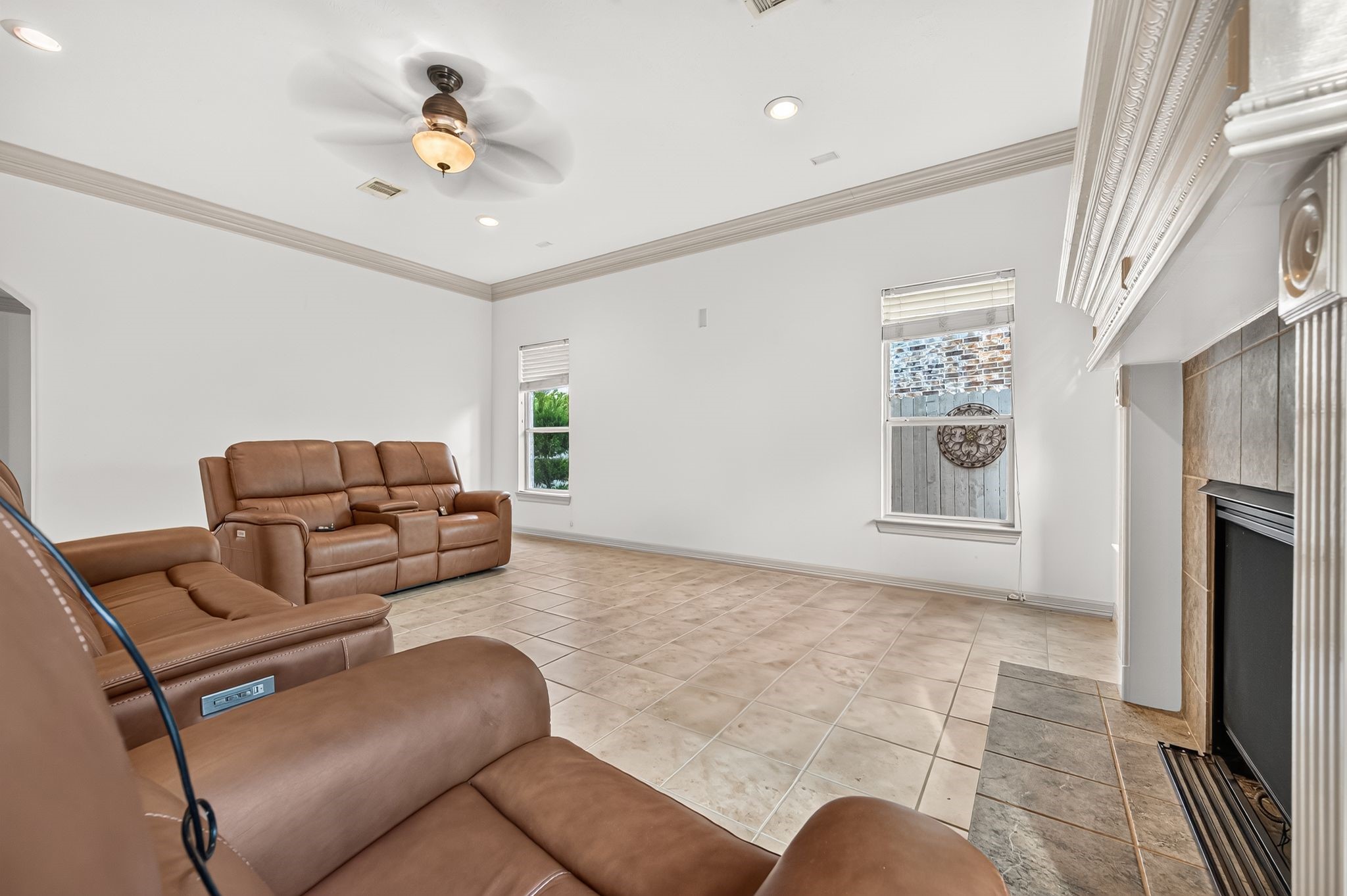 2227 Vinemead Court Property Photo 23