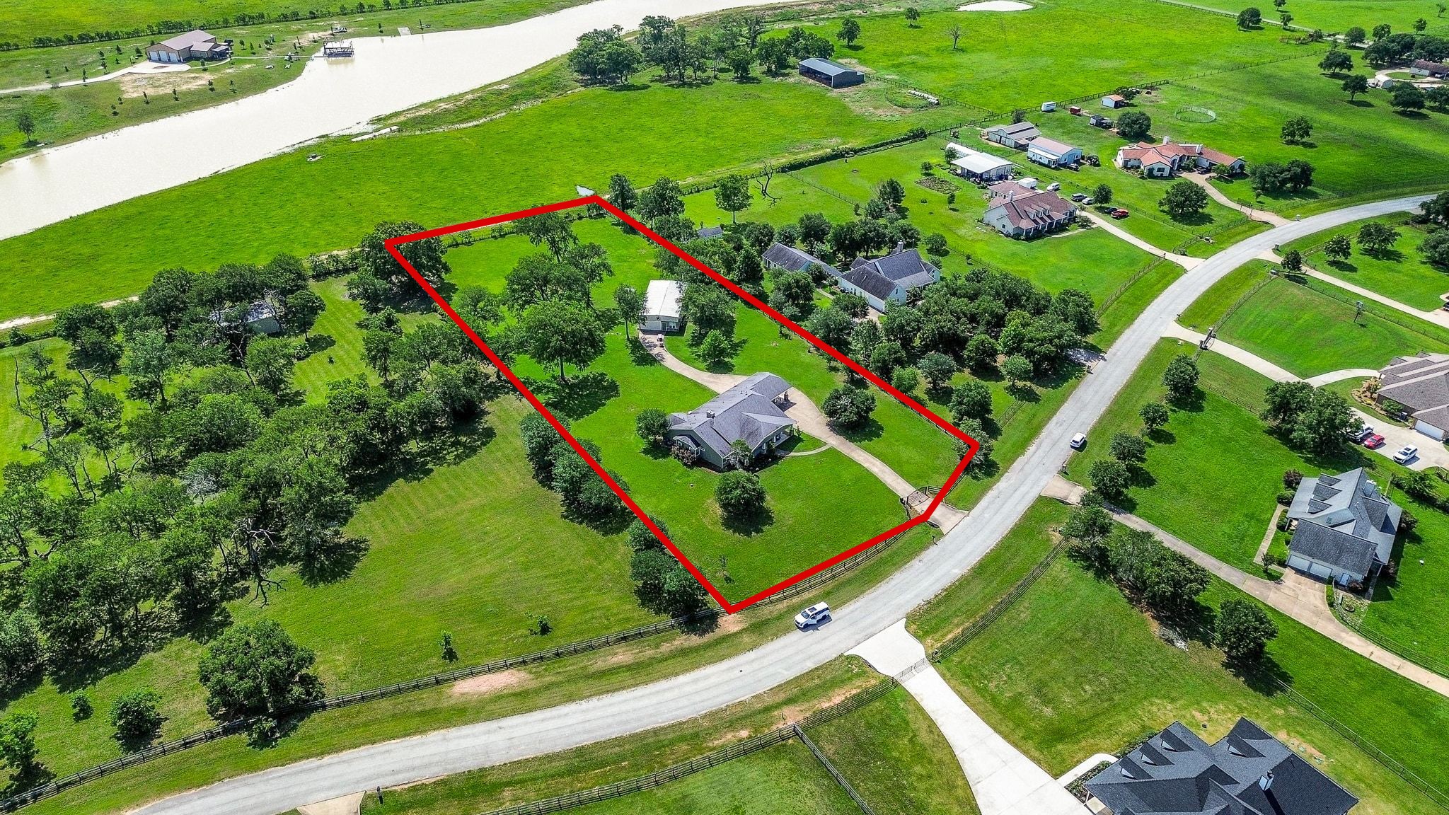 27644 Spring Hill Road Property Photo 1
