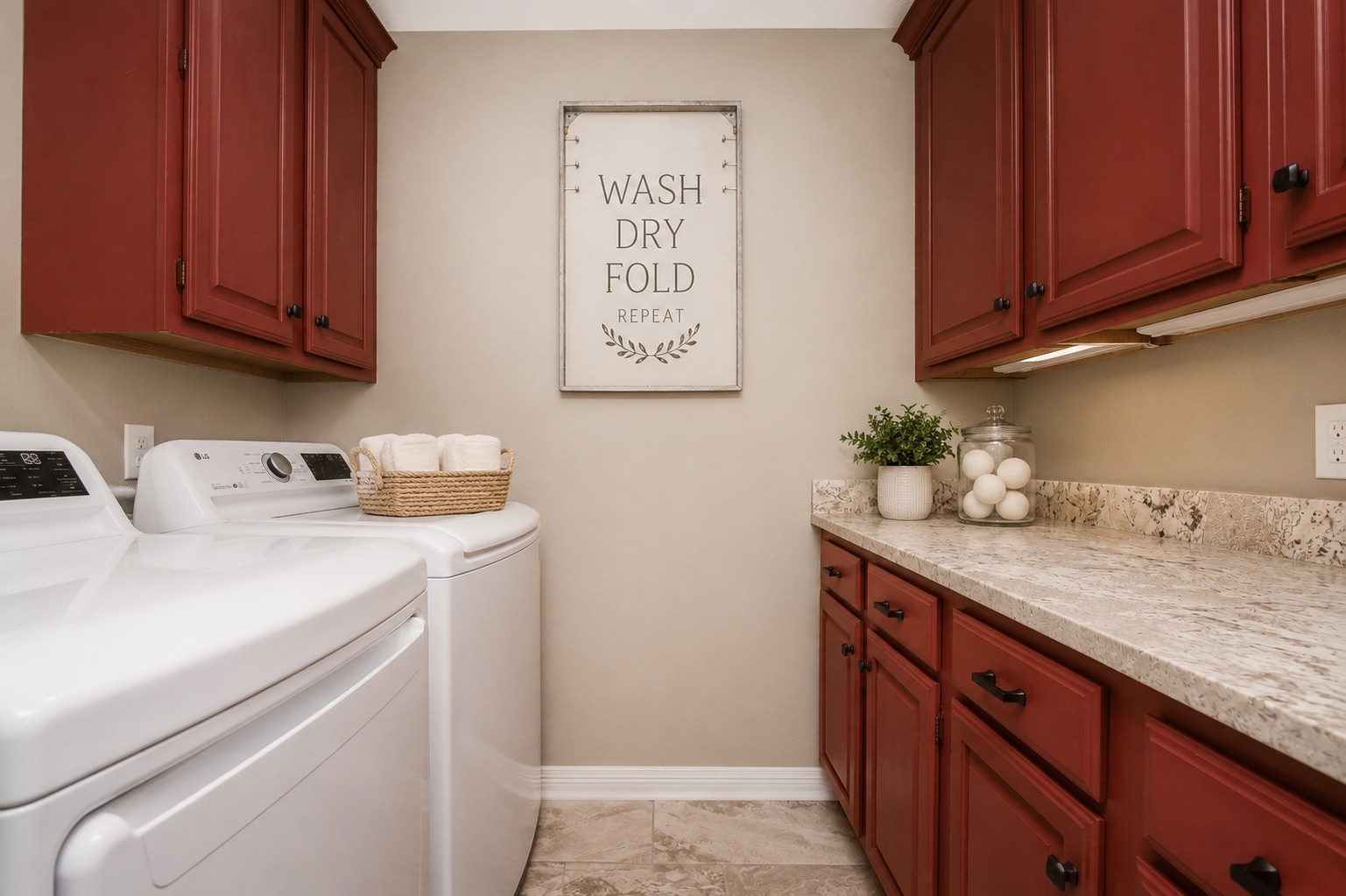12518 Dolgo Drive Property Photo 23