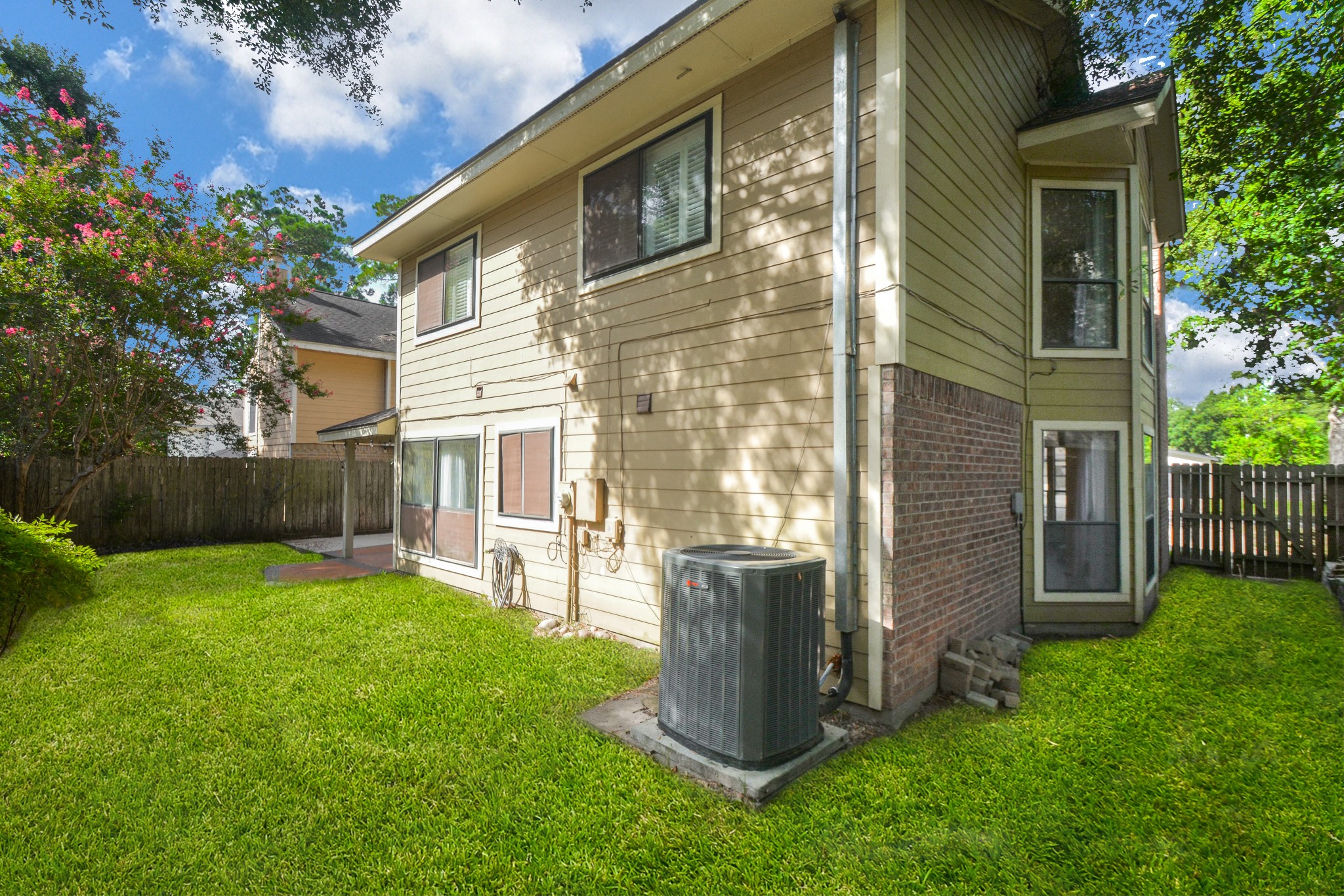 12518 Dolgo Drive Property Photo 27