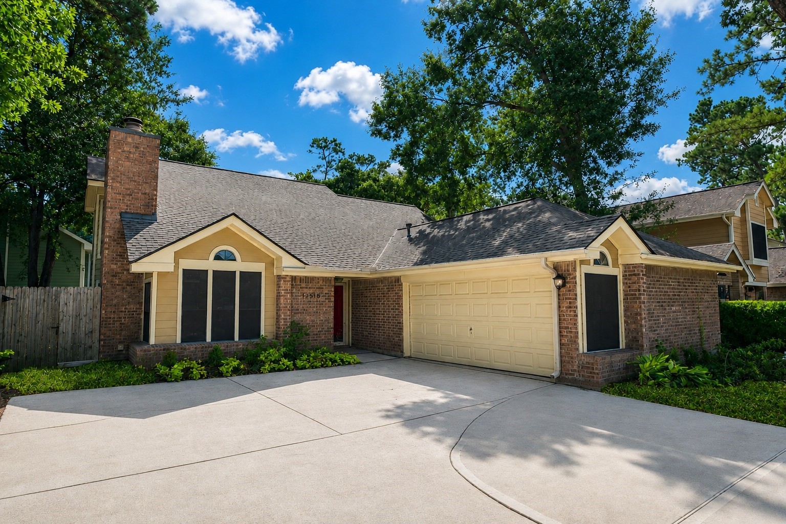 12518 Dolgo Drive Property Photo 28