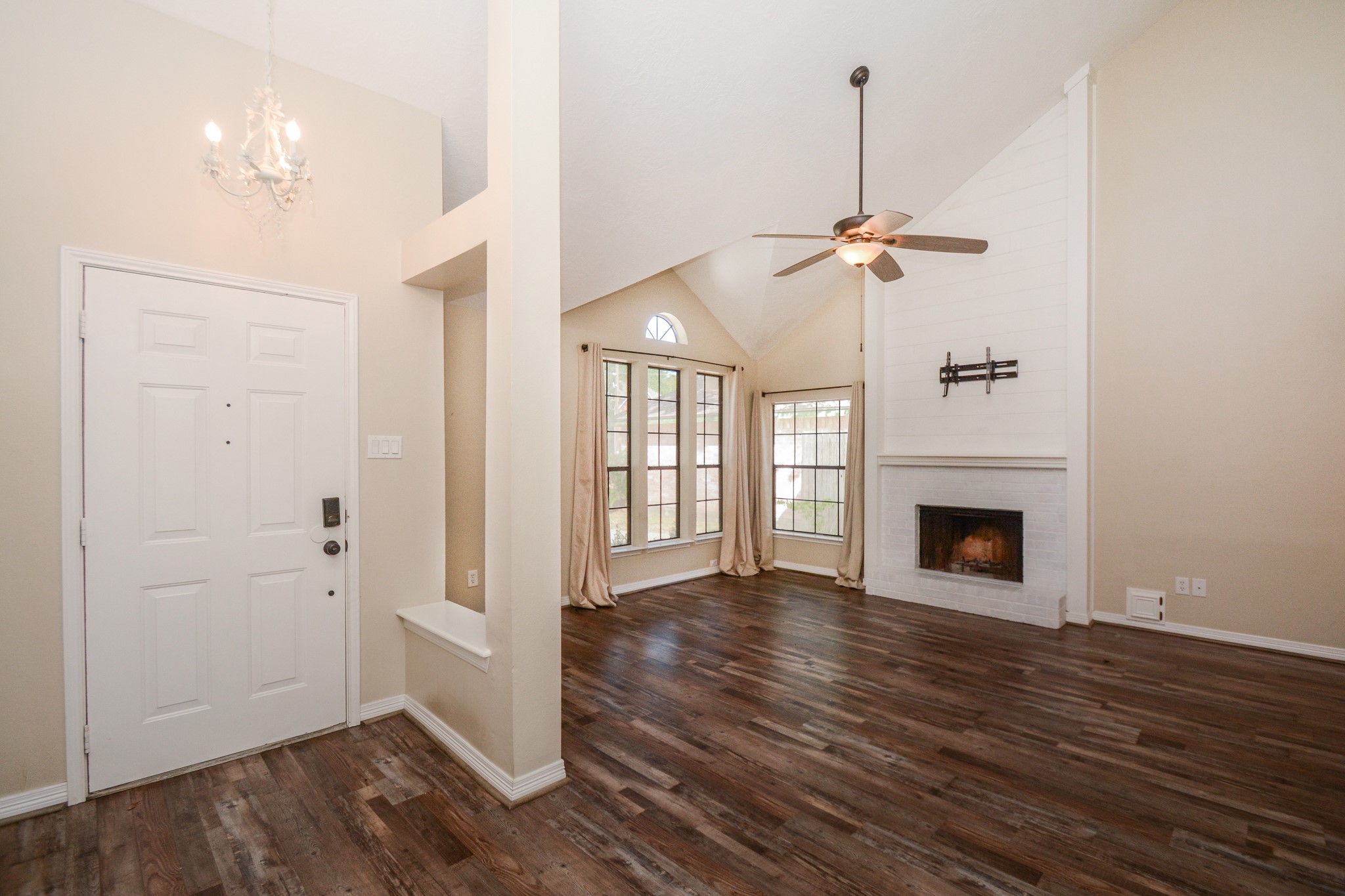 12518 Dolgo Drive Property Photo 29