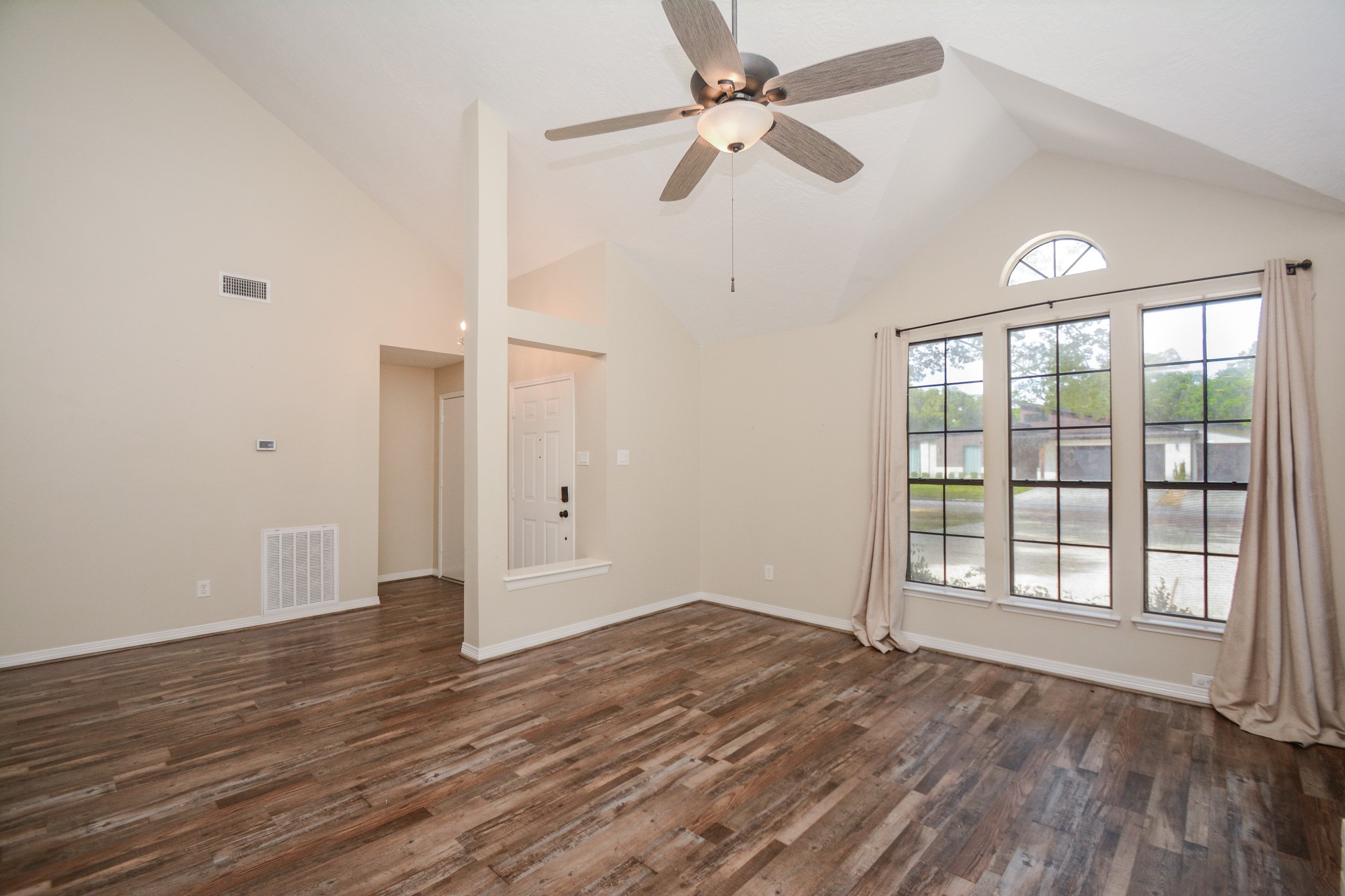12518 Dolgo Drive Property Photo 32