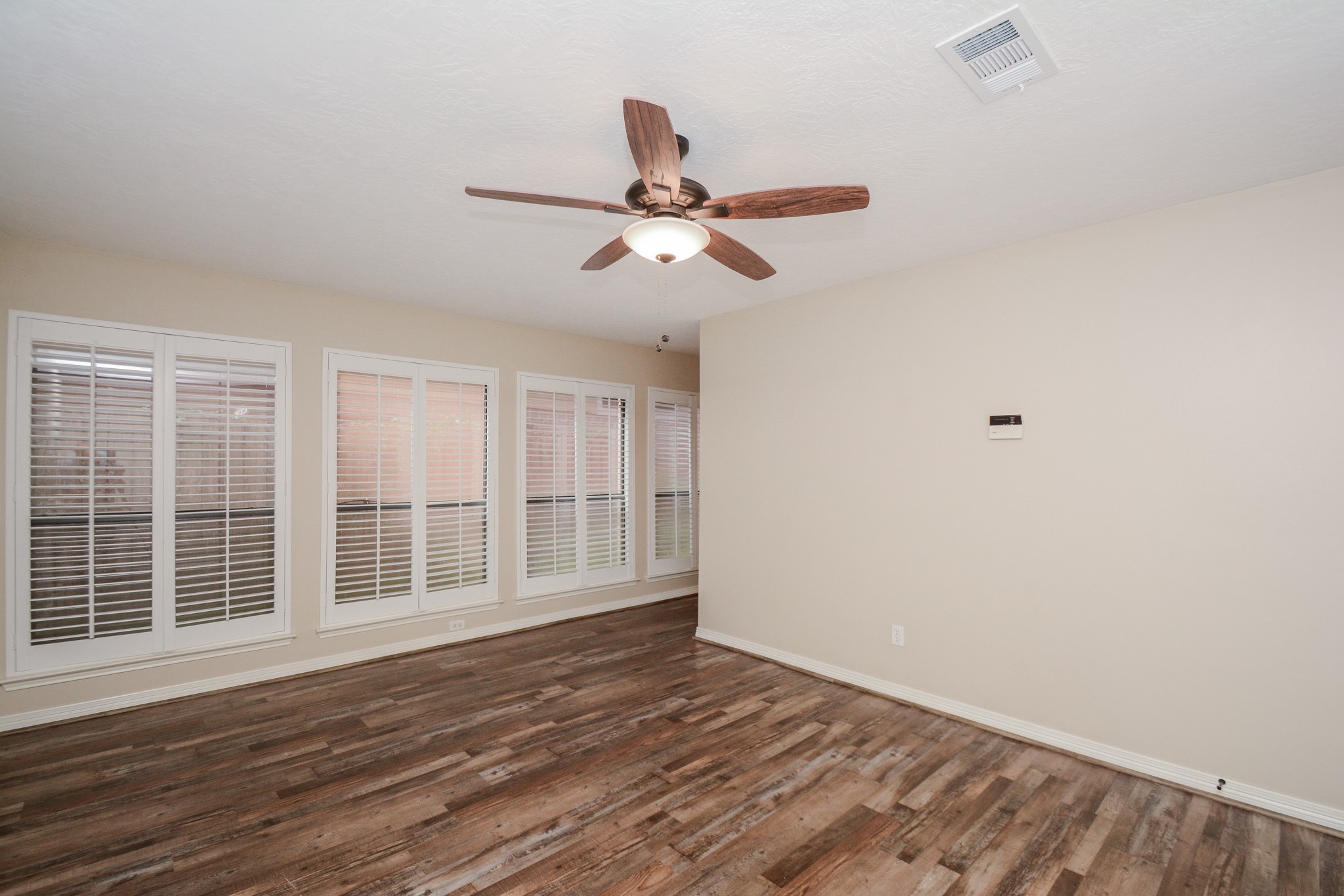 12518 Dolgo Drive Property Photo 35