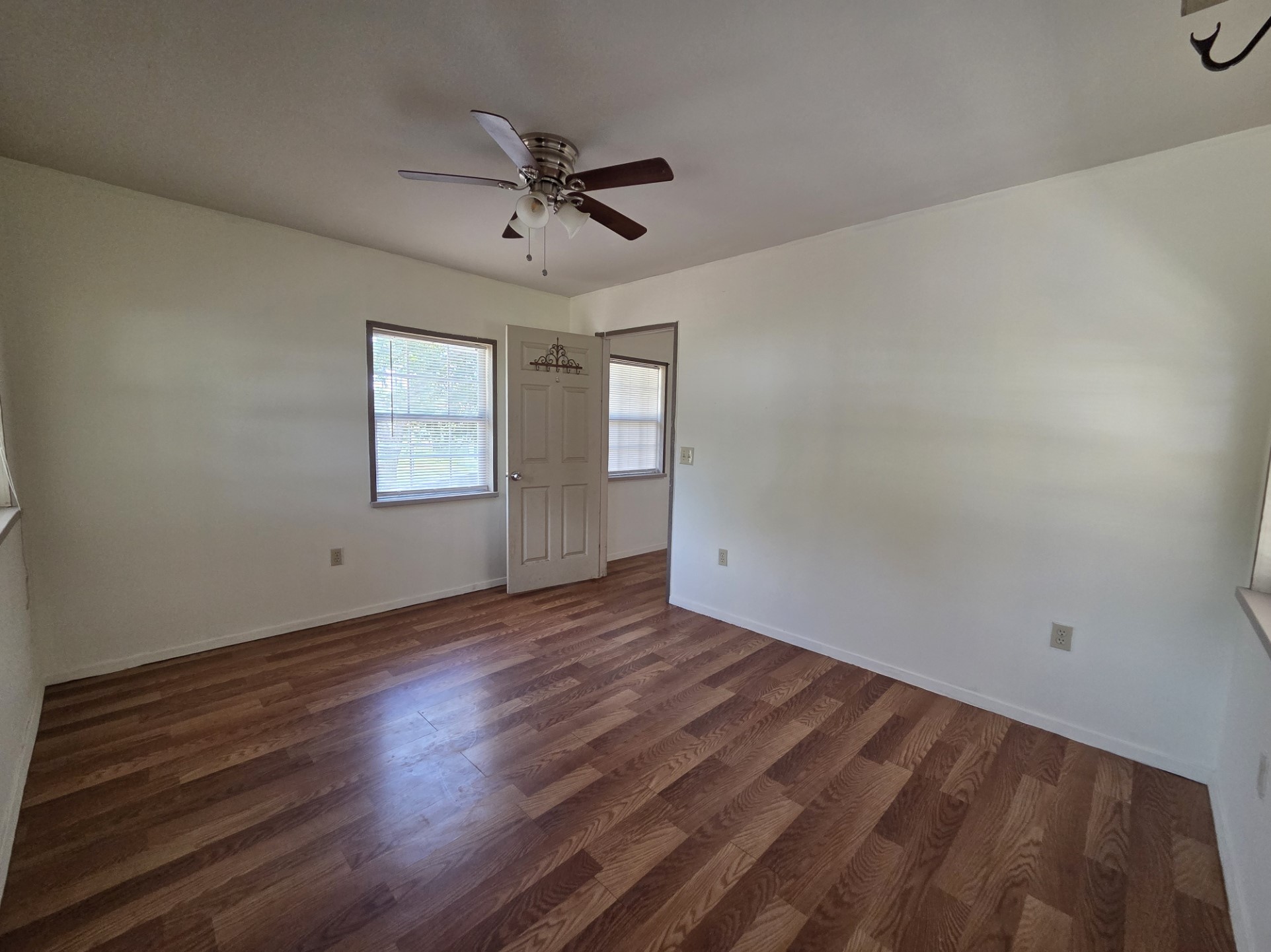 22884 Oakmont Drive Property Photo 13