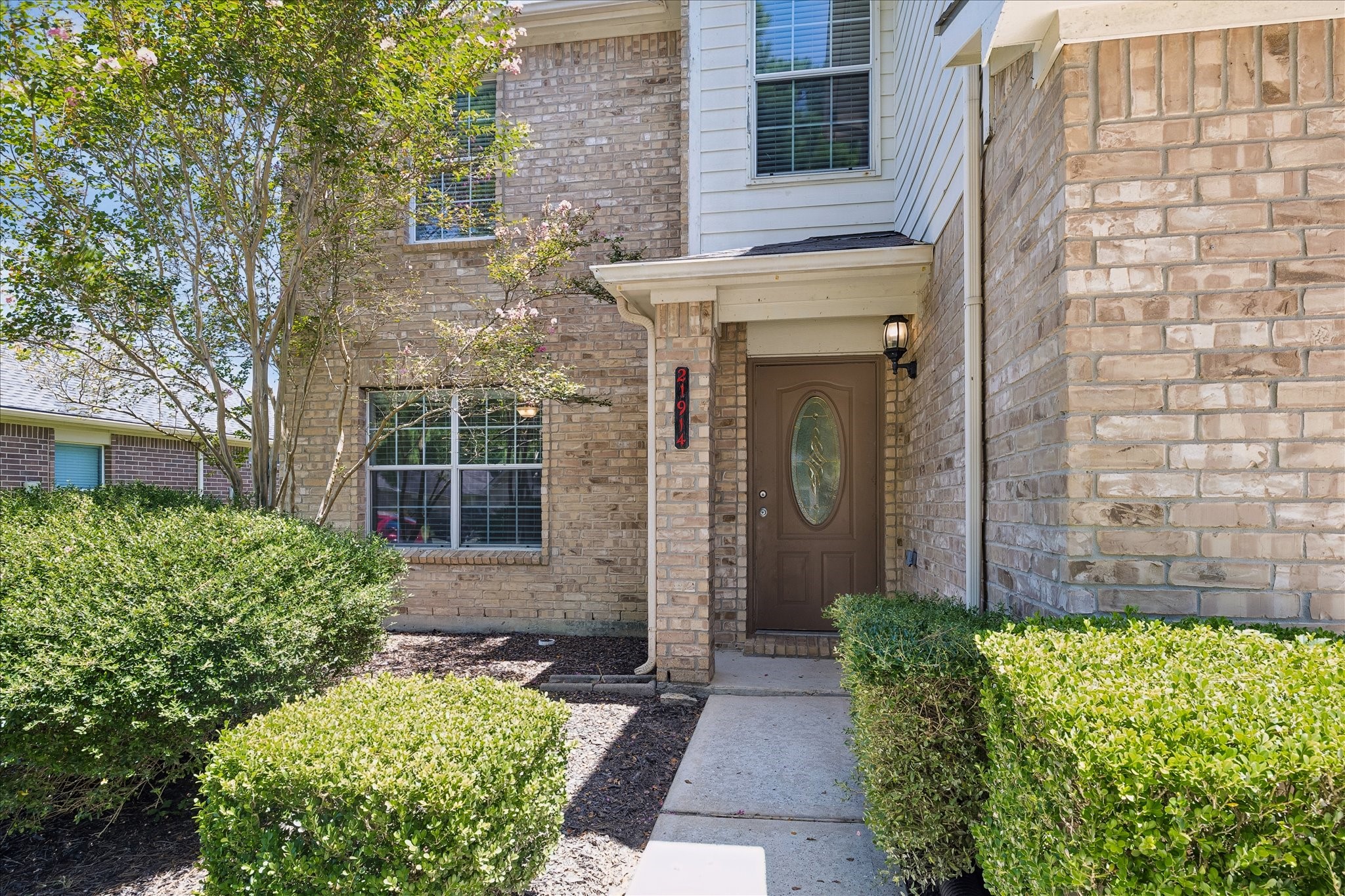 21914 Willow Downs Drive Property Photo 1