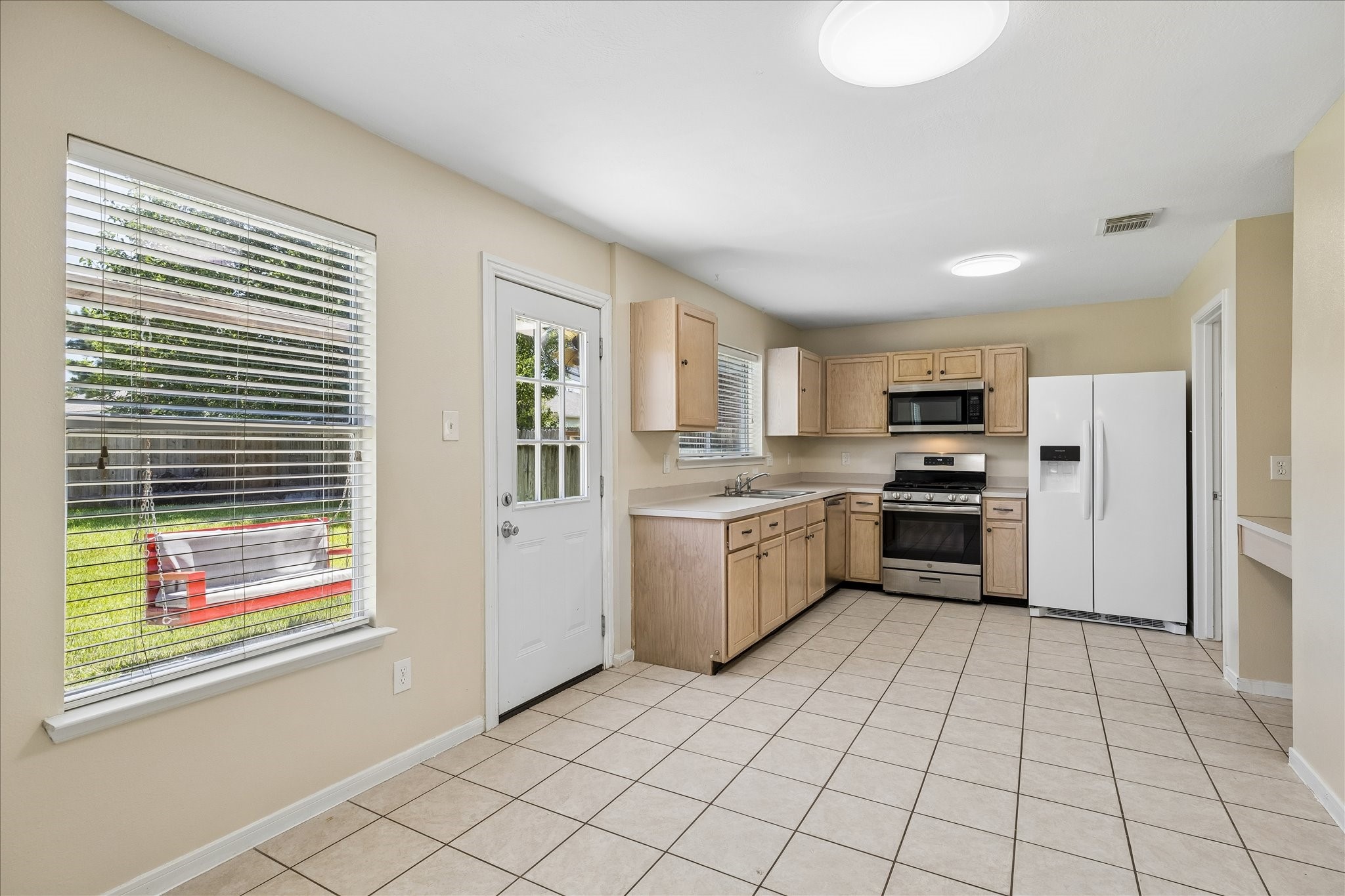 21914 Willow Downs Drive Property Photo 6