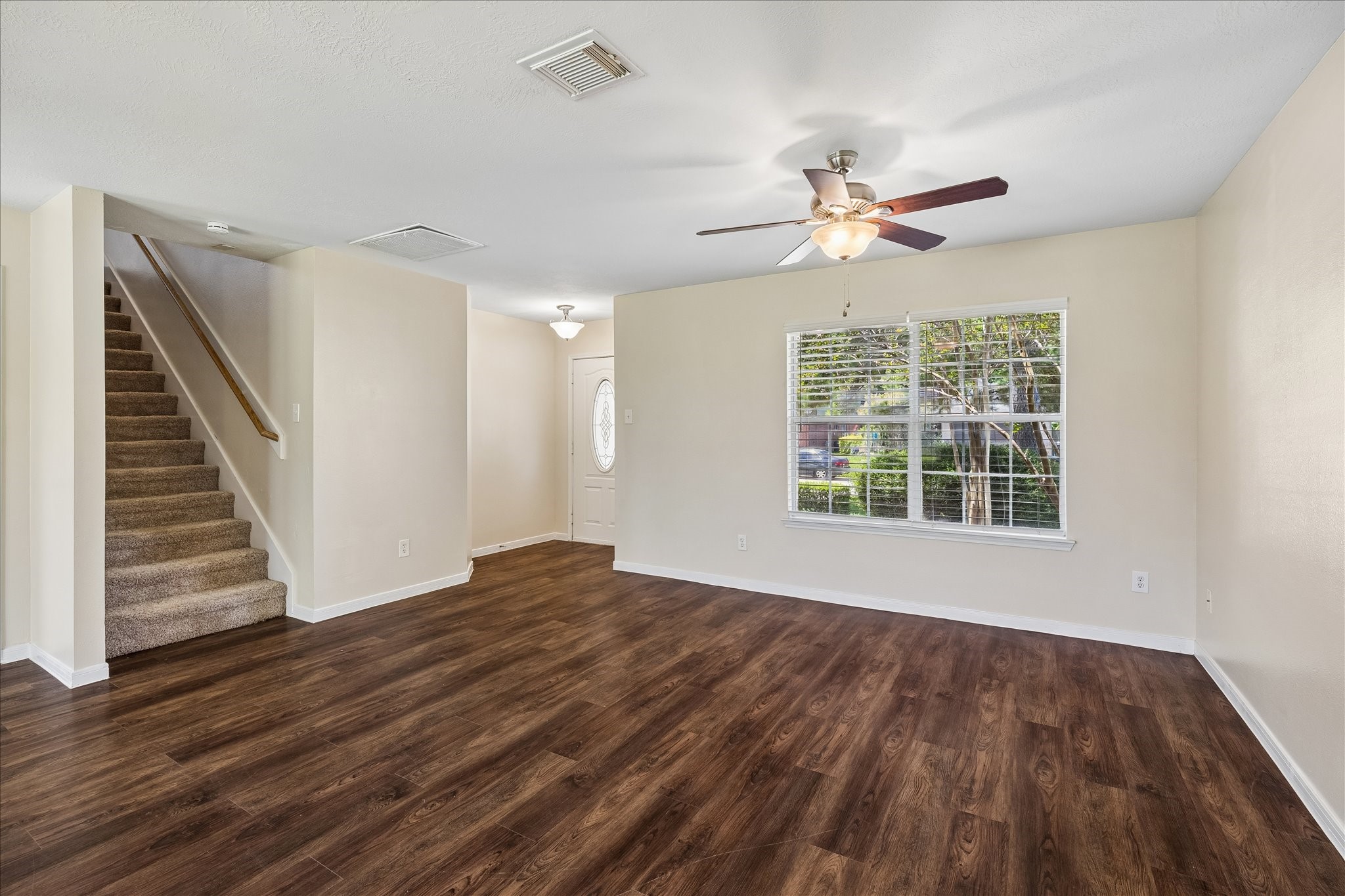 21914 Willow Downs Drive Property Photo 13