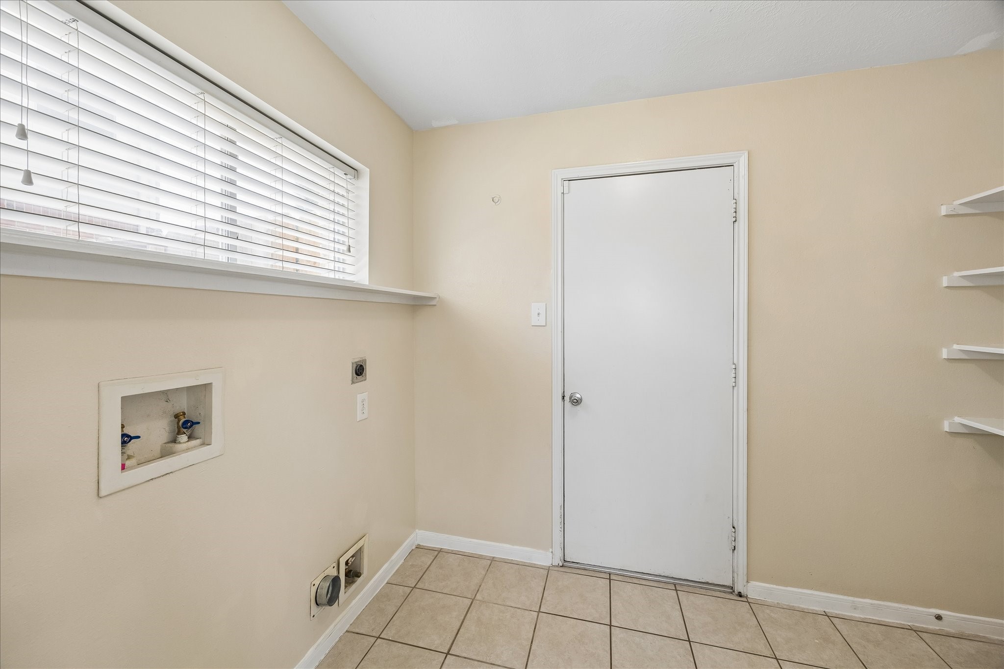 21914 Willow Downs Drive Property Photo 27