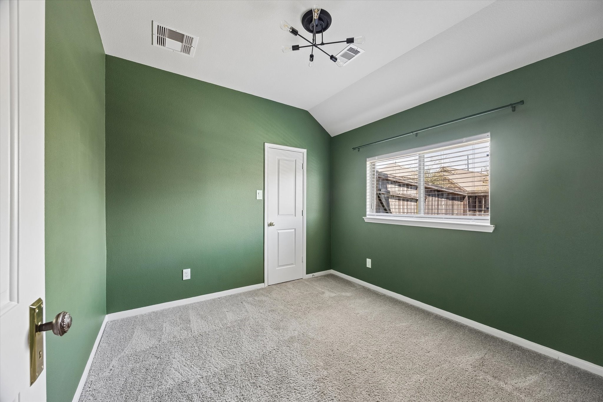 3738 Amoroso Drive Property Photo 7
