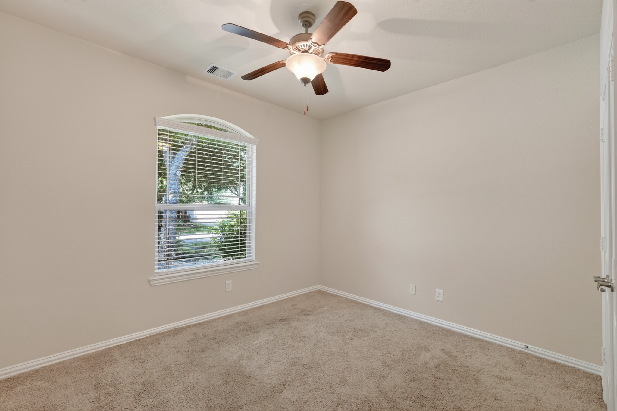 71 Sawbridge Circle Property Photo 27