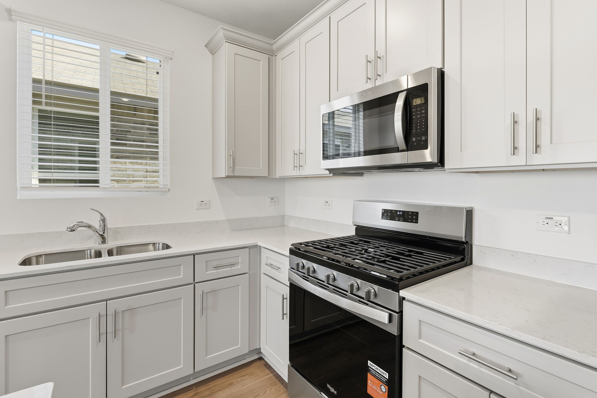 2524 Limerick Drive Property Photo 9