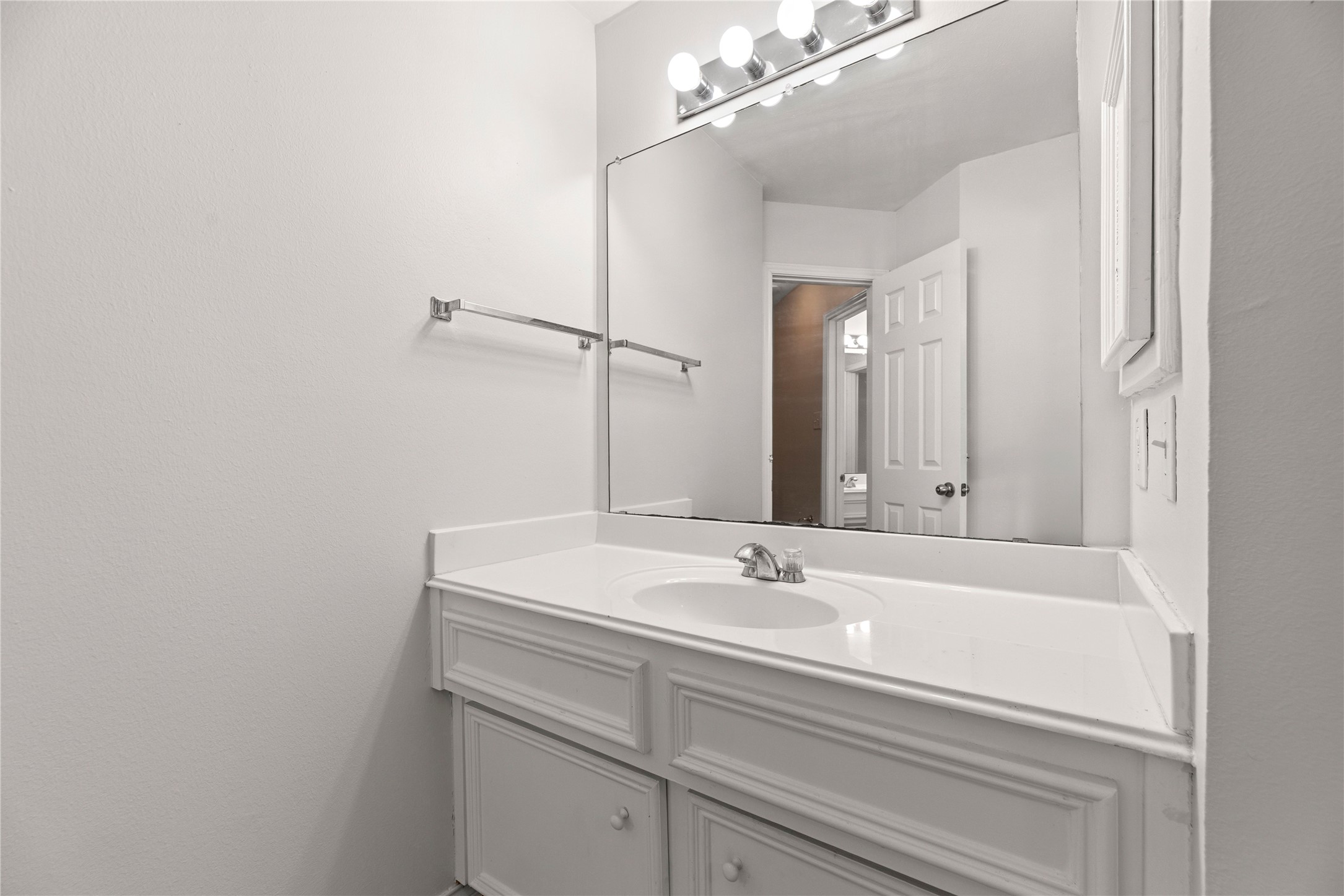 12926 Bedford Falls Drive Property Photo 25