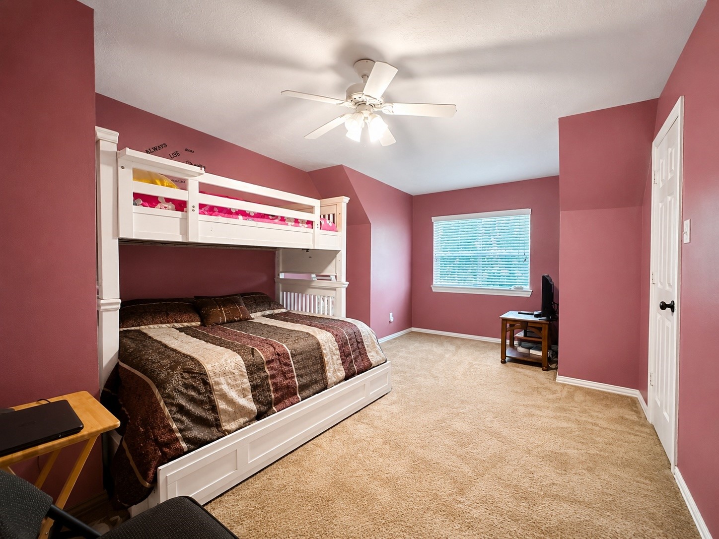 6 Meadow Rose Place Property Photo 21