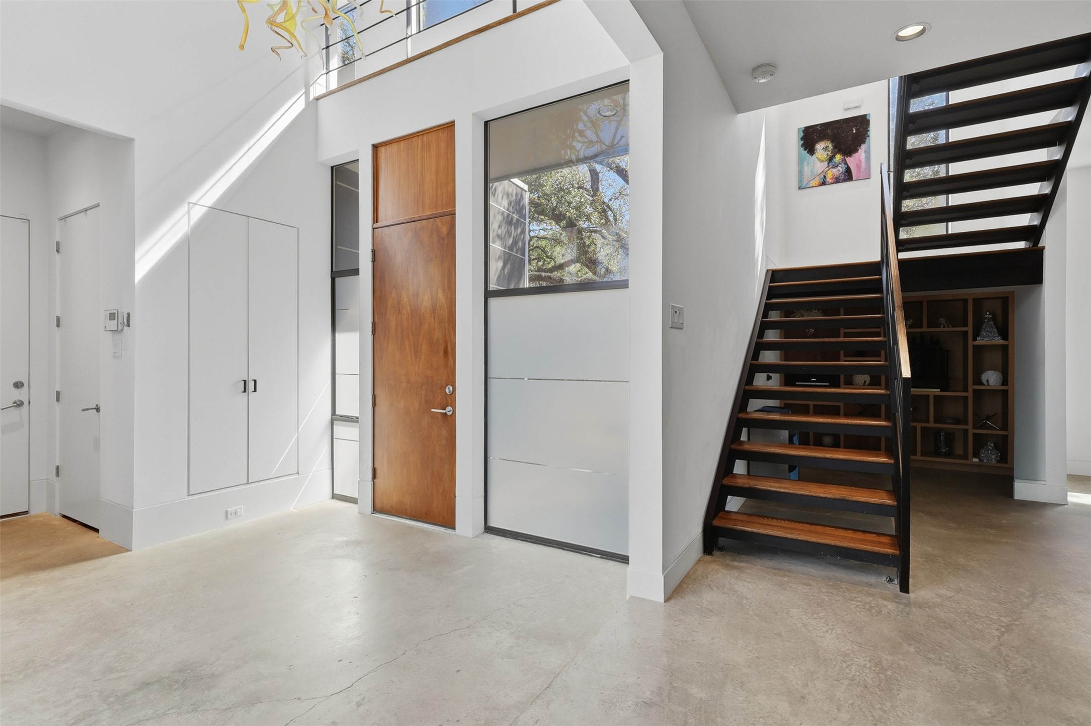 2412 Helena Street Property Photo 6