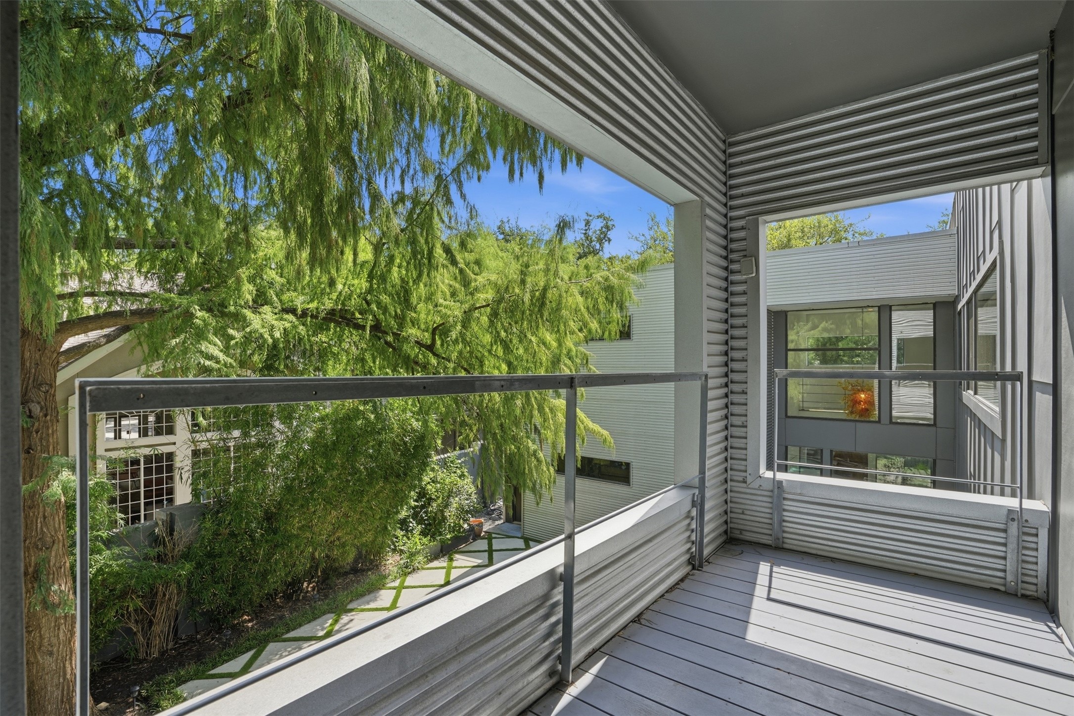 2412 Helena Street Property Photo 29