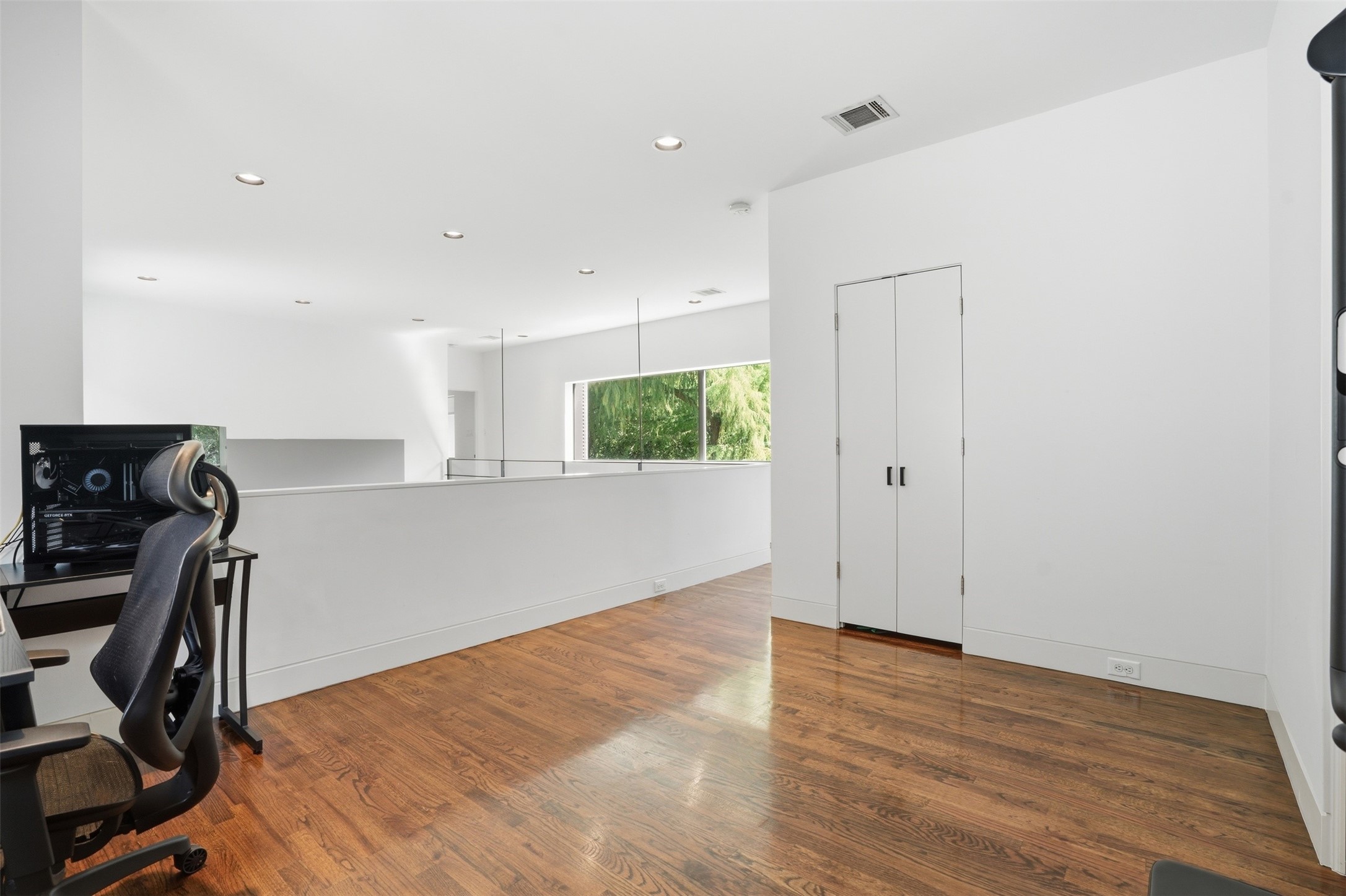 2412 Helena Street Property Photo 41