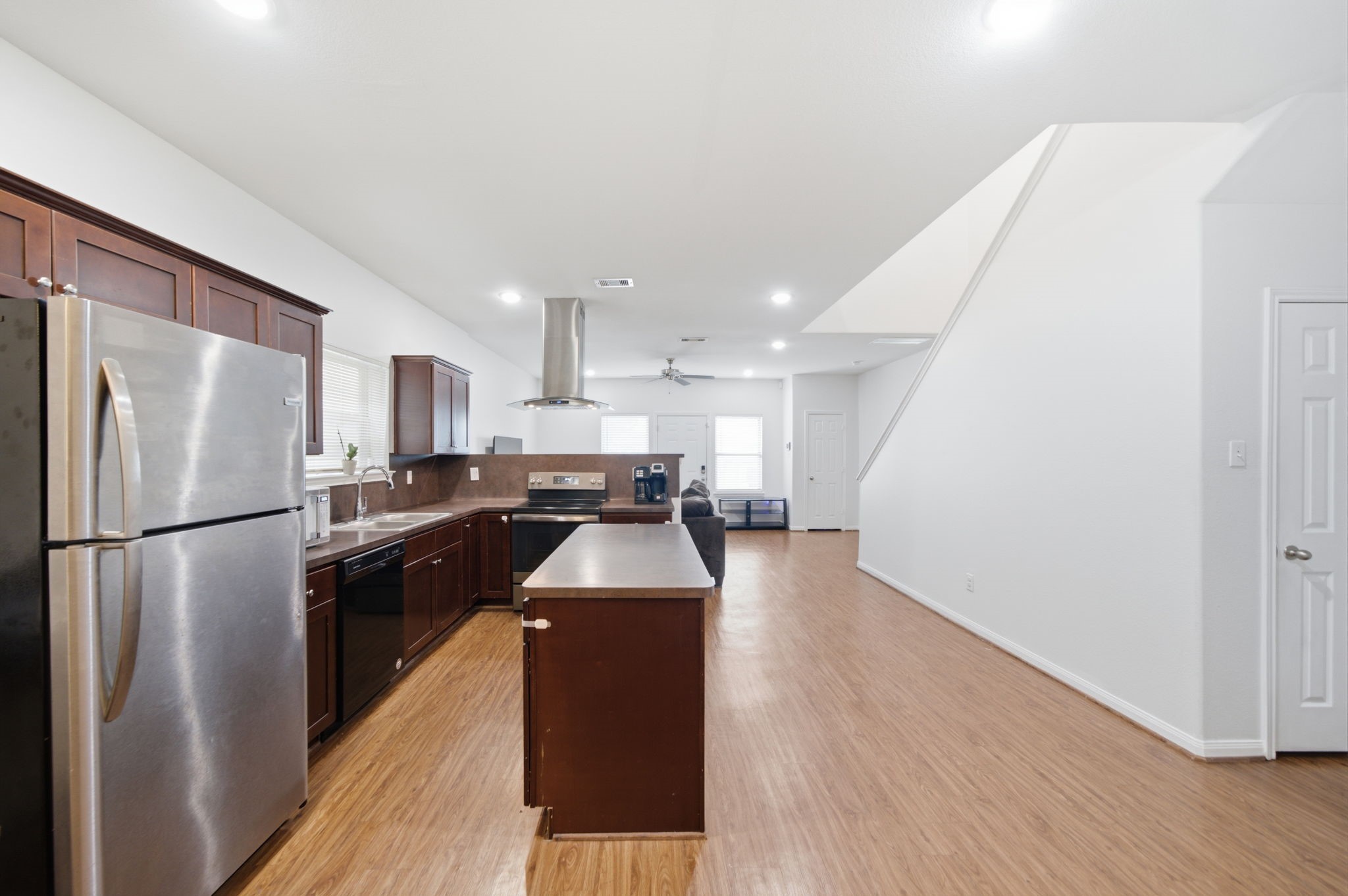 4528 Mayflower Street A/b Property Photo 11