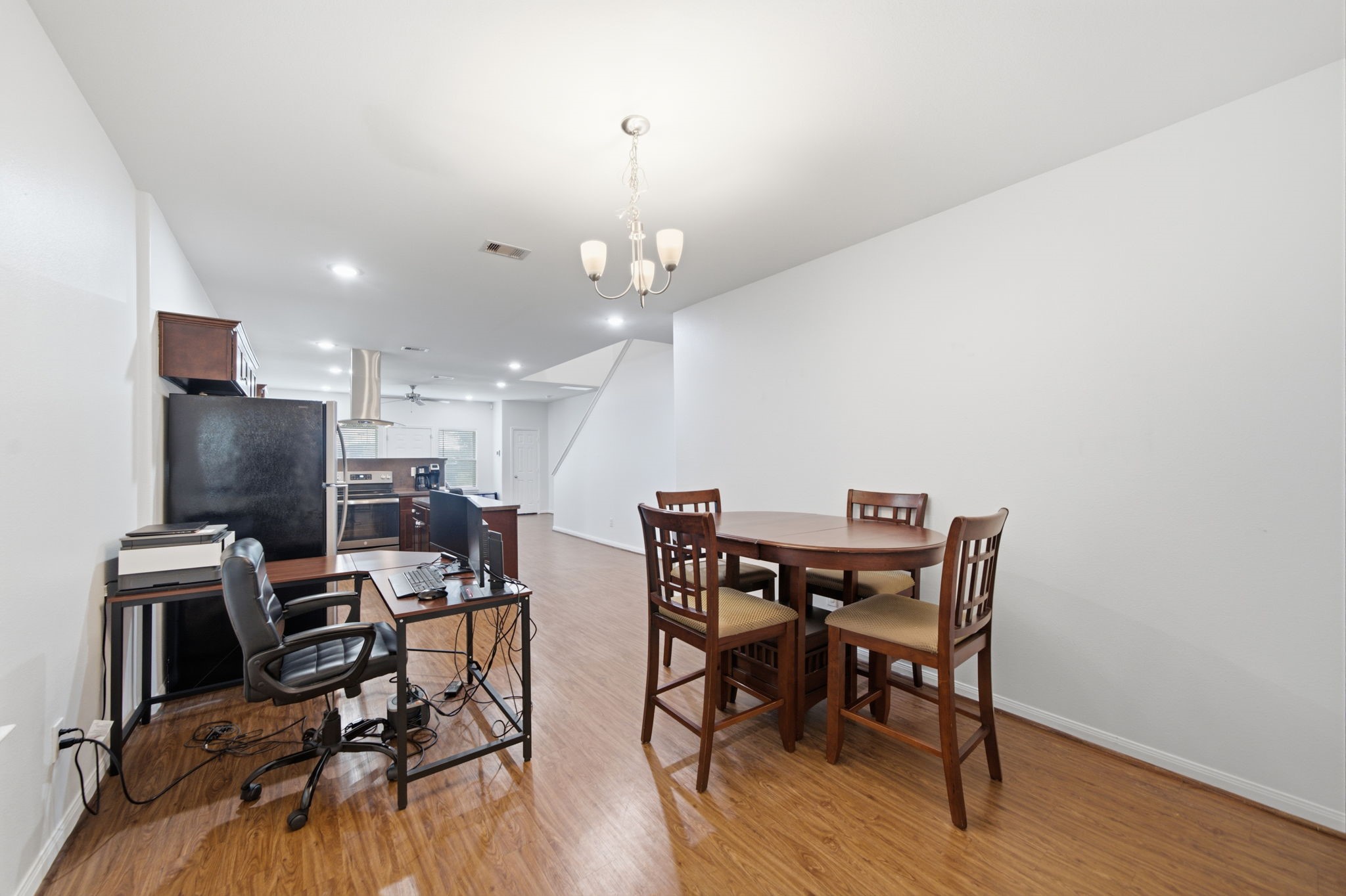 4528 Mayflower Street A/b Property Photo 13
