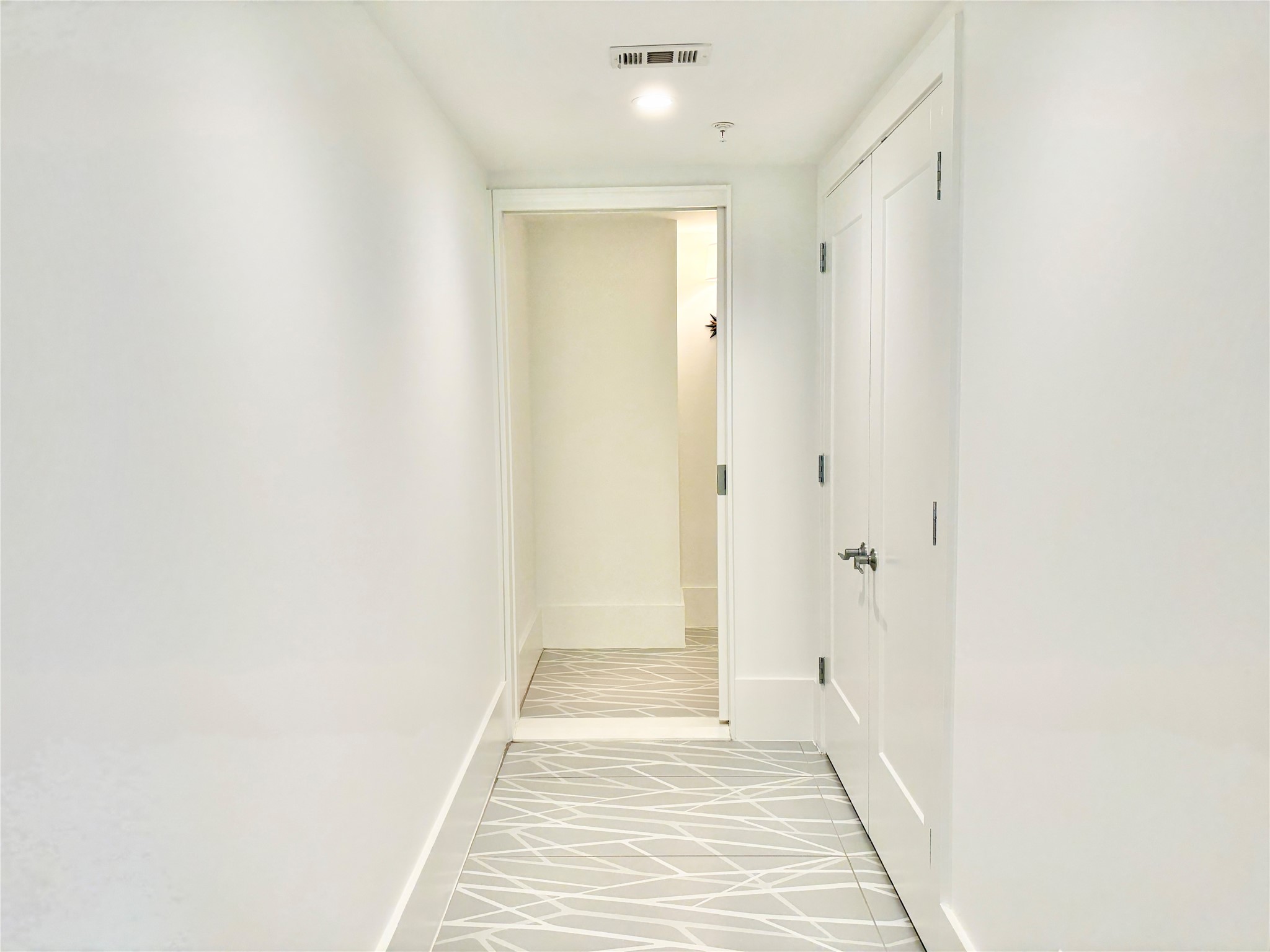 2201 Market Street 507 Property Photo 6