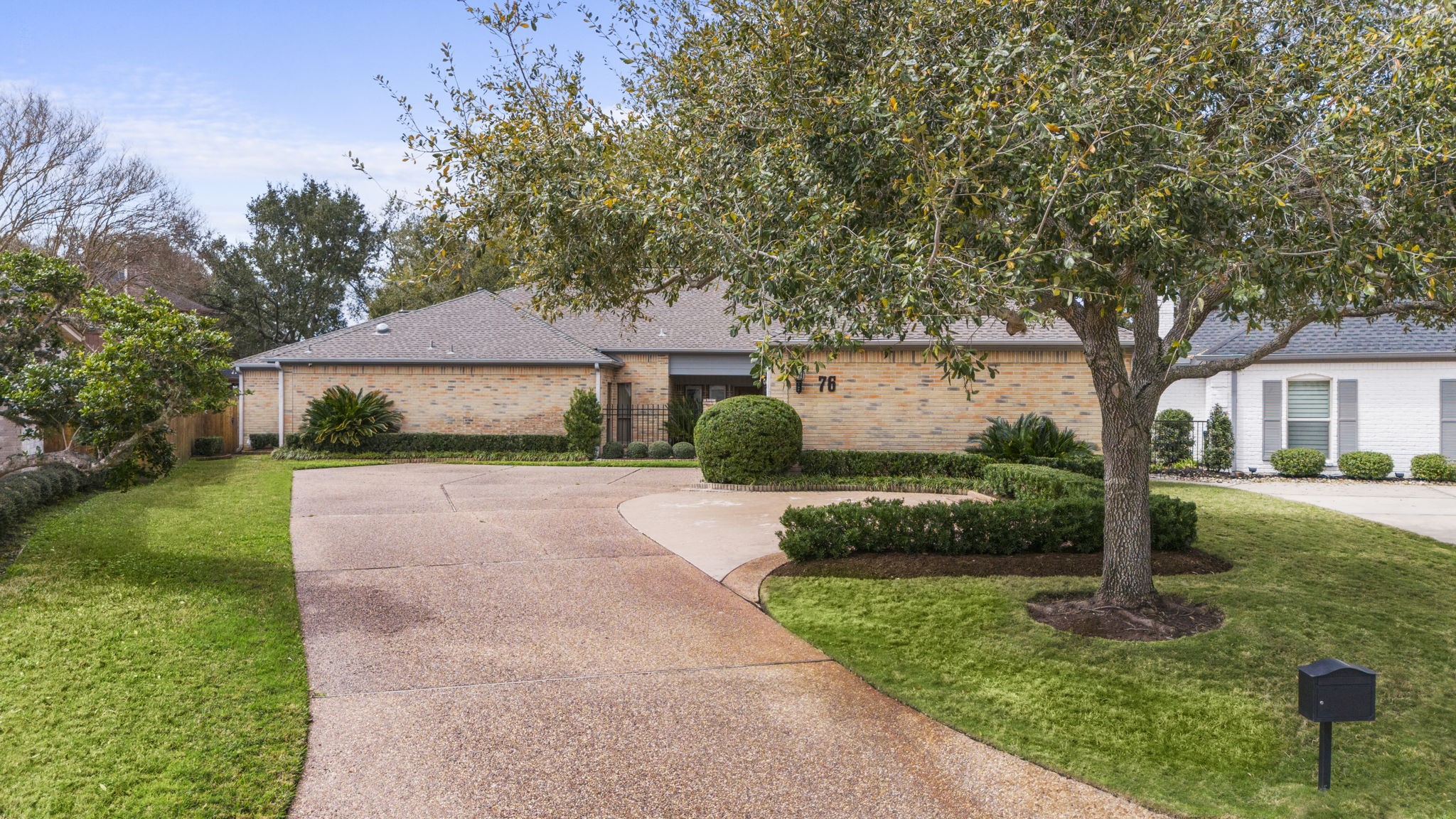 76 Crestwood Circle Property Photo