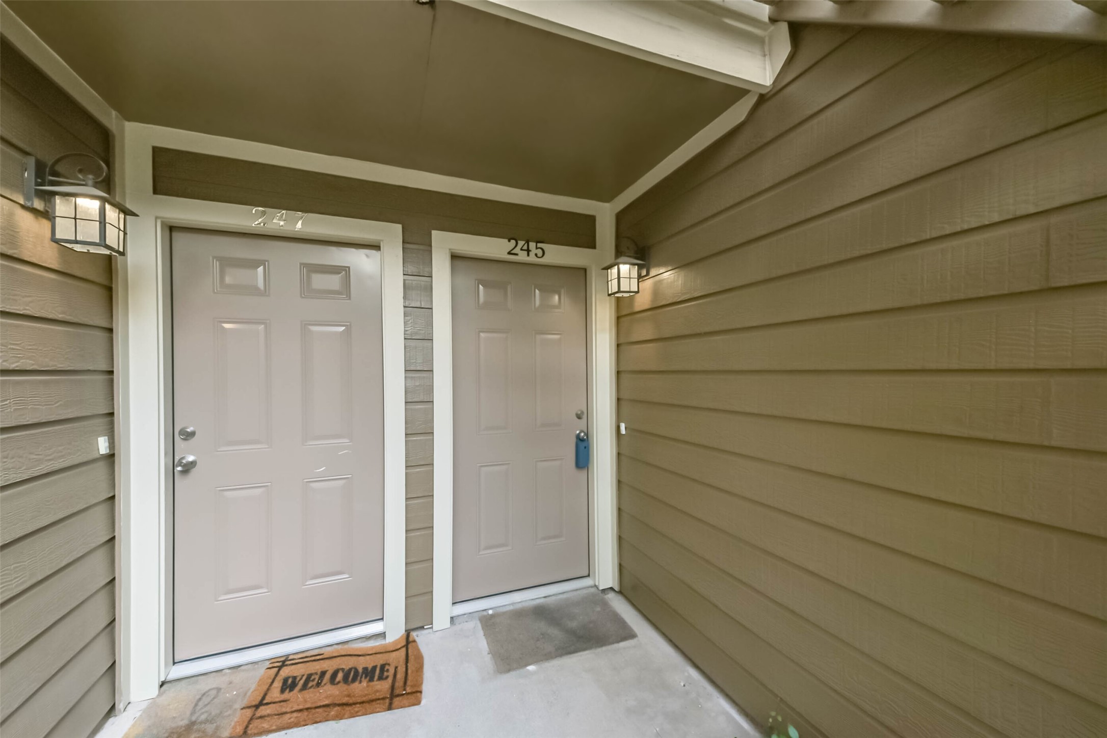 1860 White Oak Drive 245 Property Photo 7