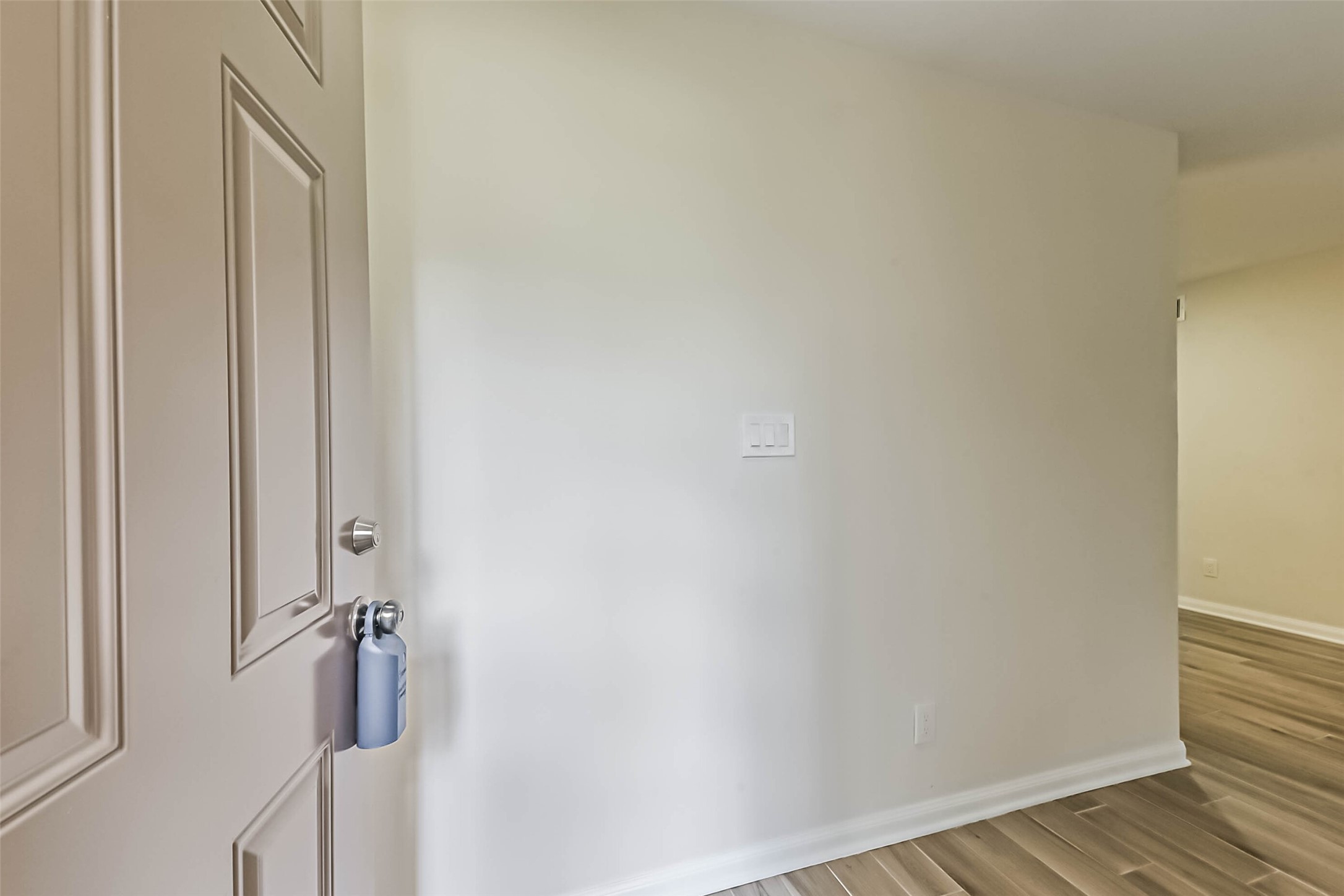 1860 White Oak Drive 245 Property Photo 8