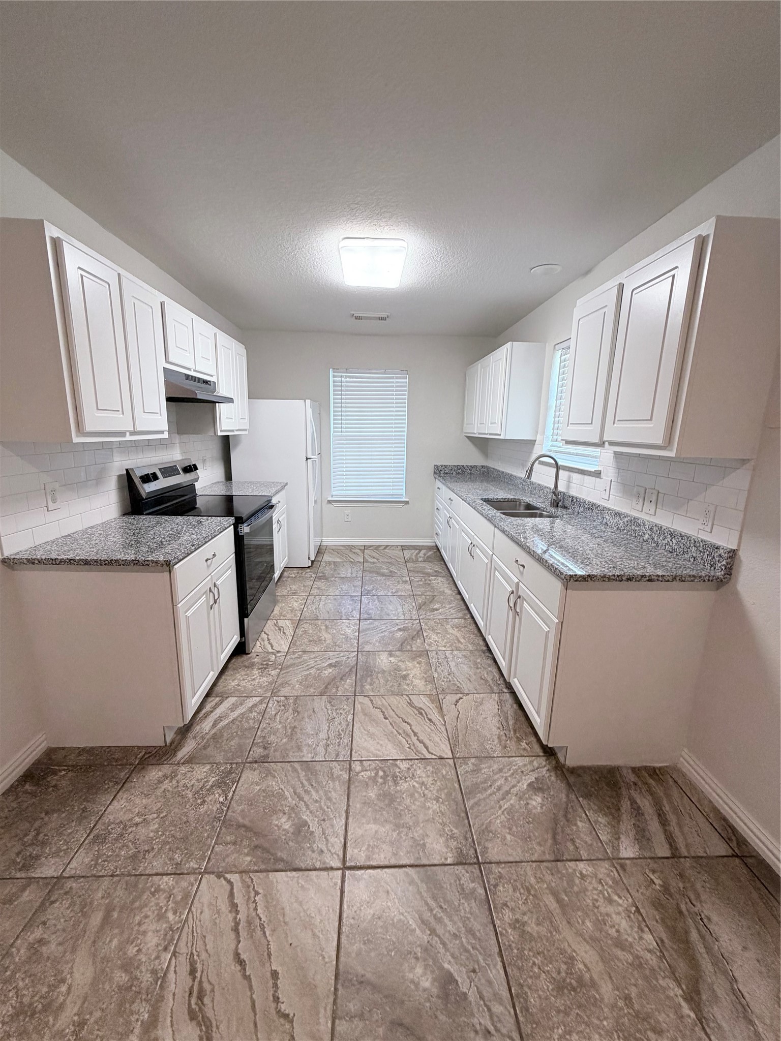 11838 Greenmesa Drive Property Photo 11