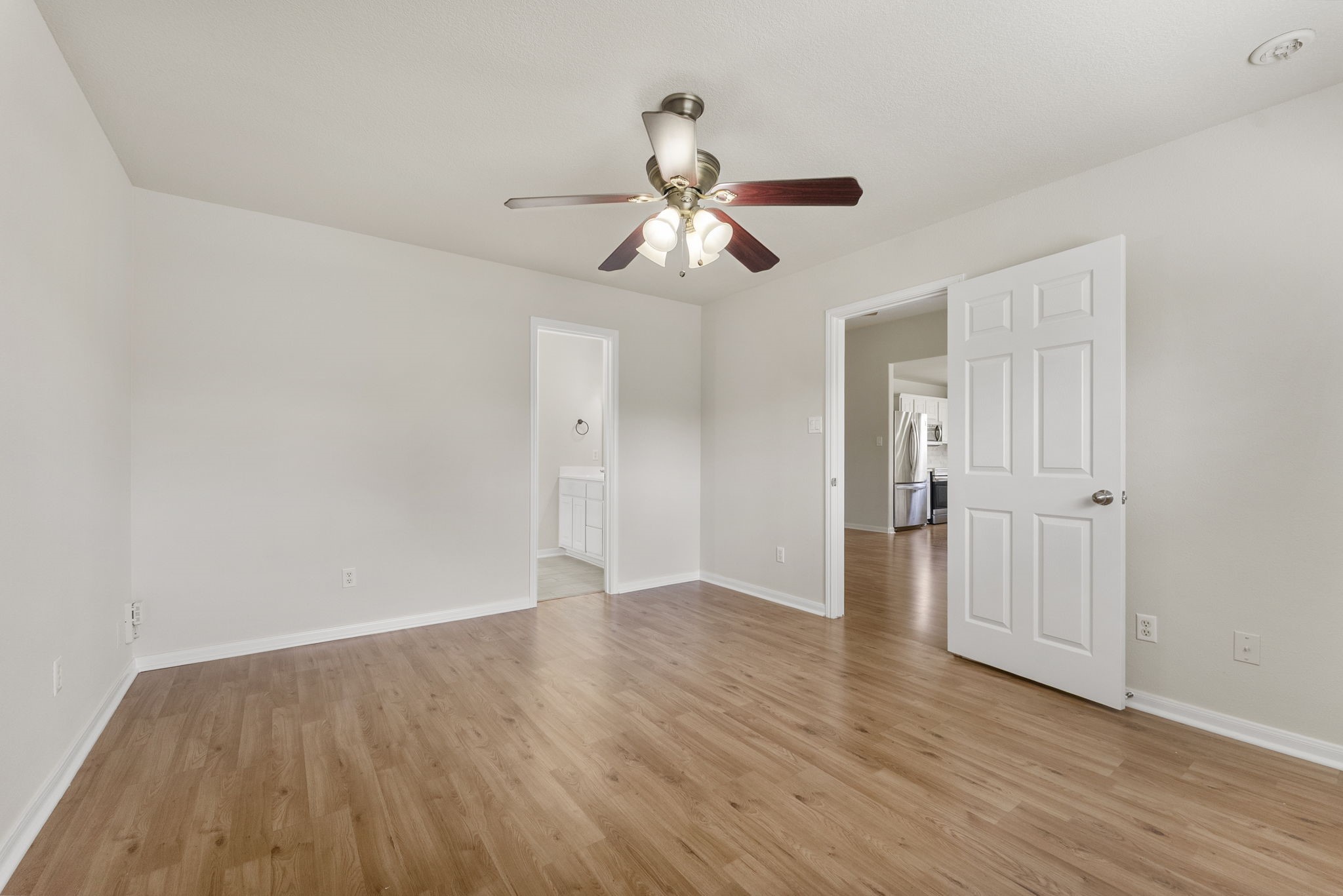 4810 Neches Court Property Photo 15