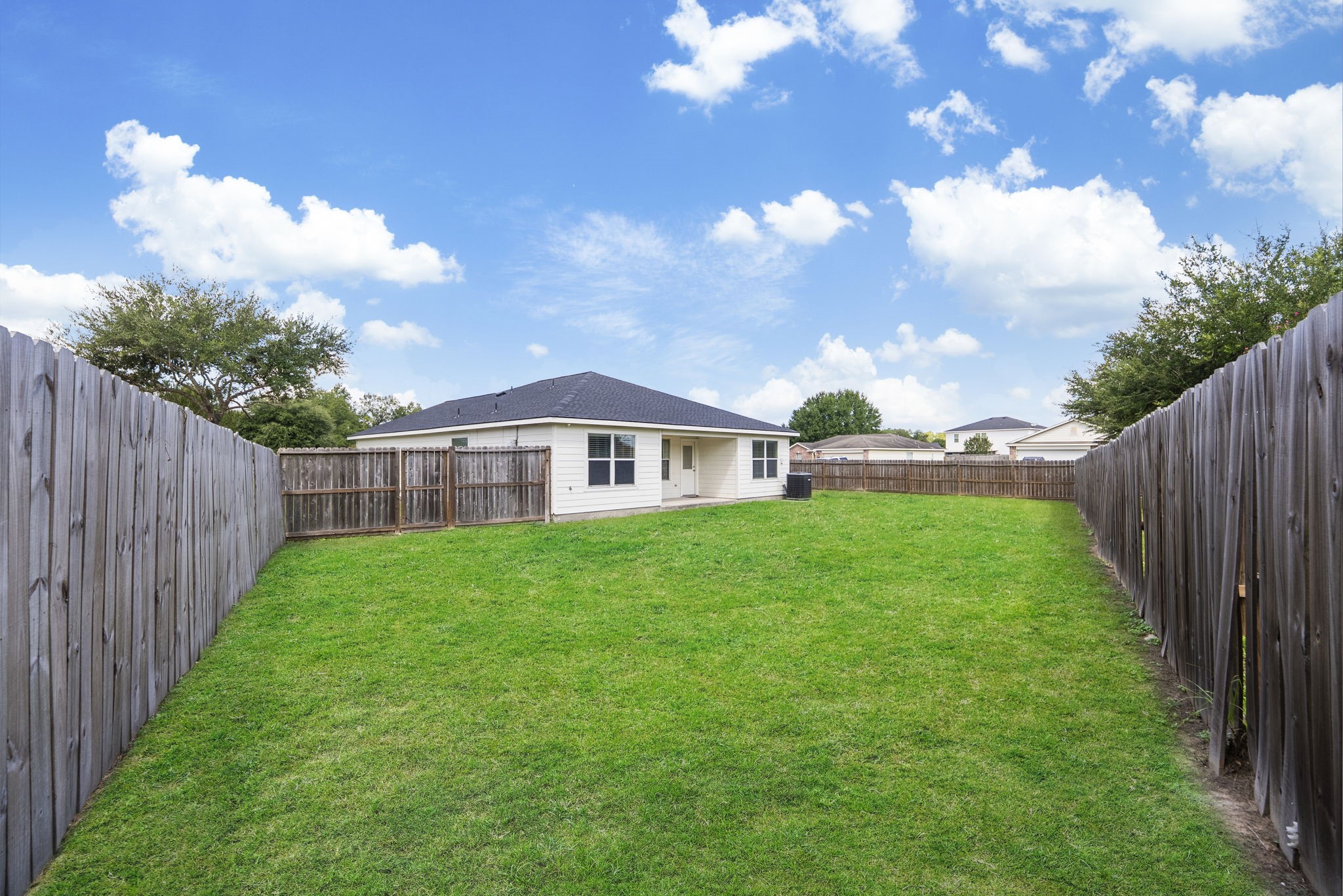 4810 Neches Court Property Photo 23