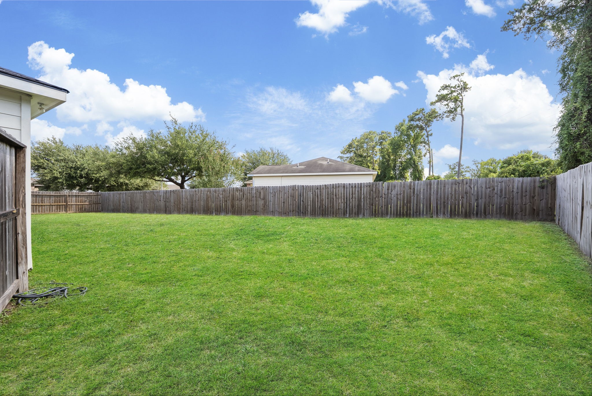 4810 Neches Court Property Photo 25